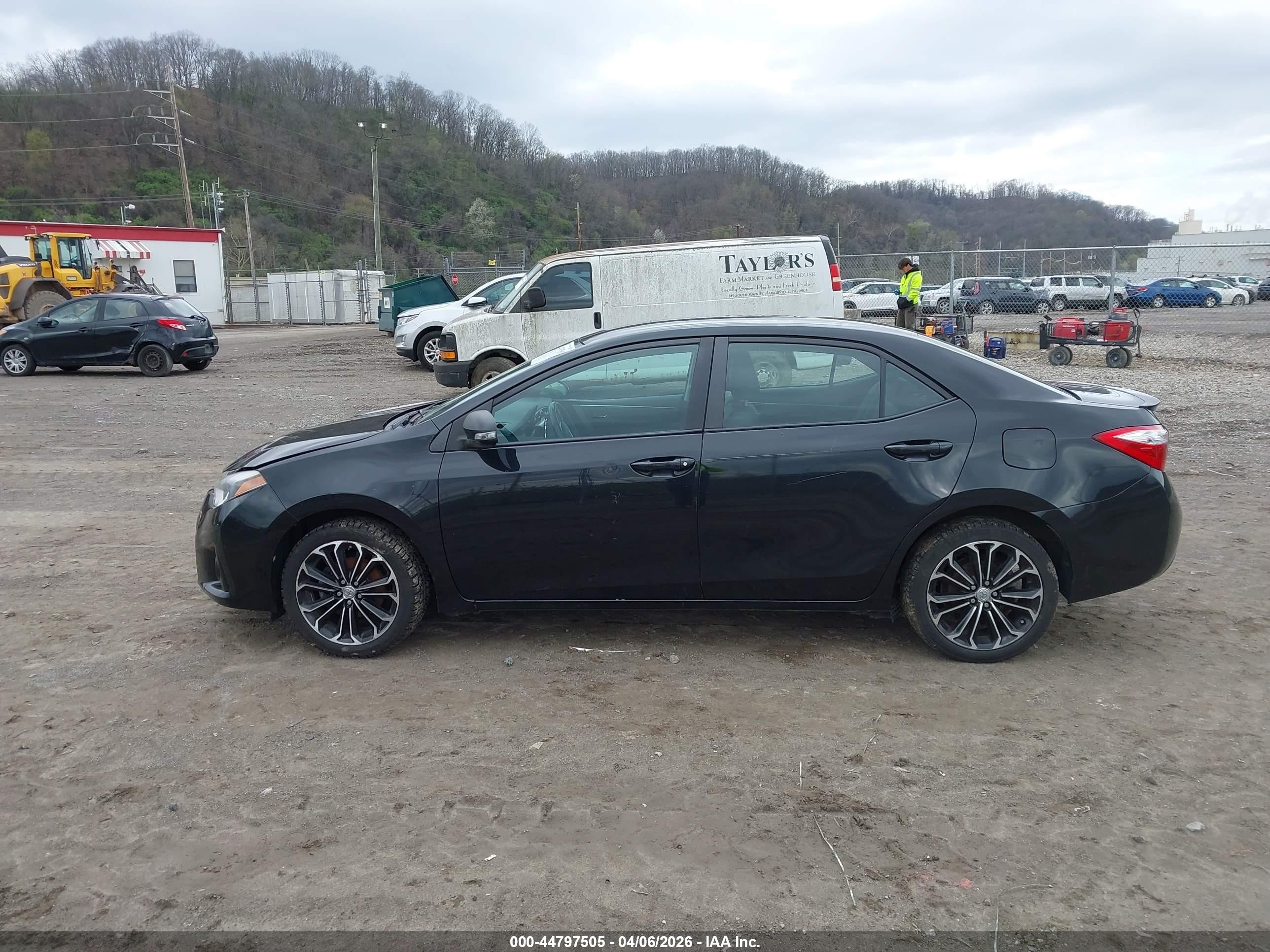 2014 Toyota Corolla S Plus Black vin: 2T1BURHE4EC059860