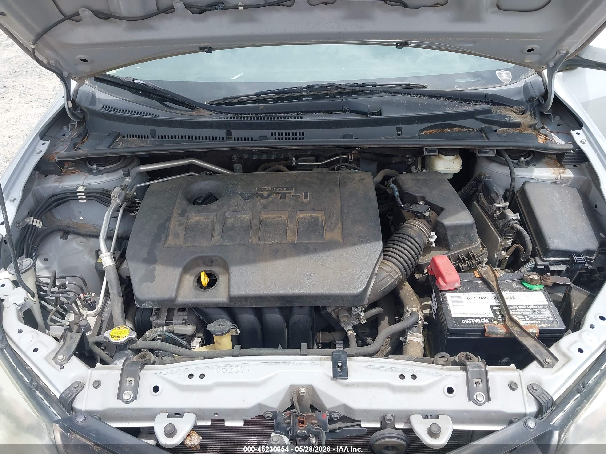 2014 Toyota Corolla Le Silver vin: 2T1BURHE4EC089585