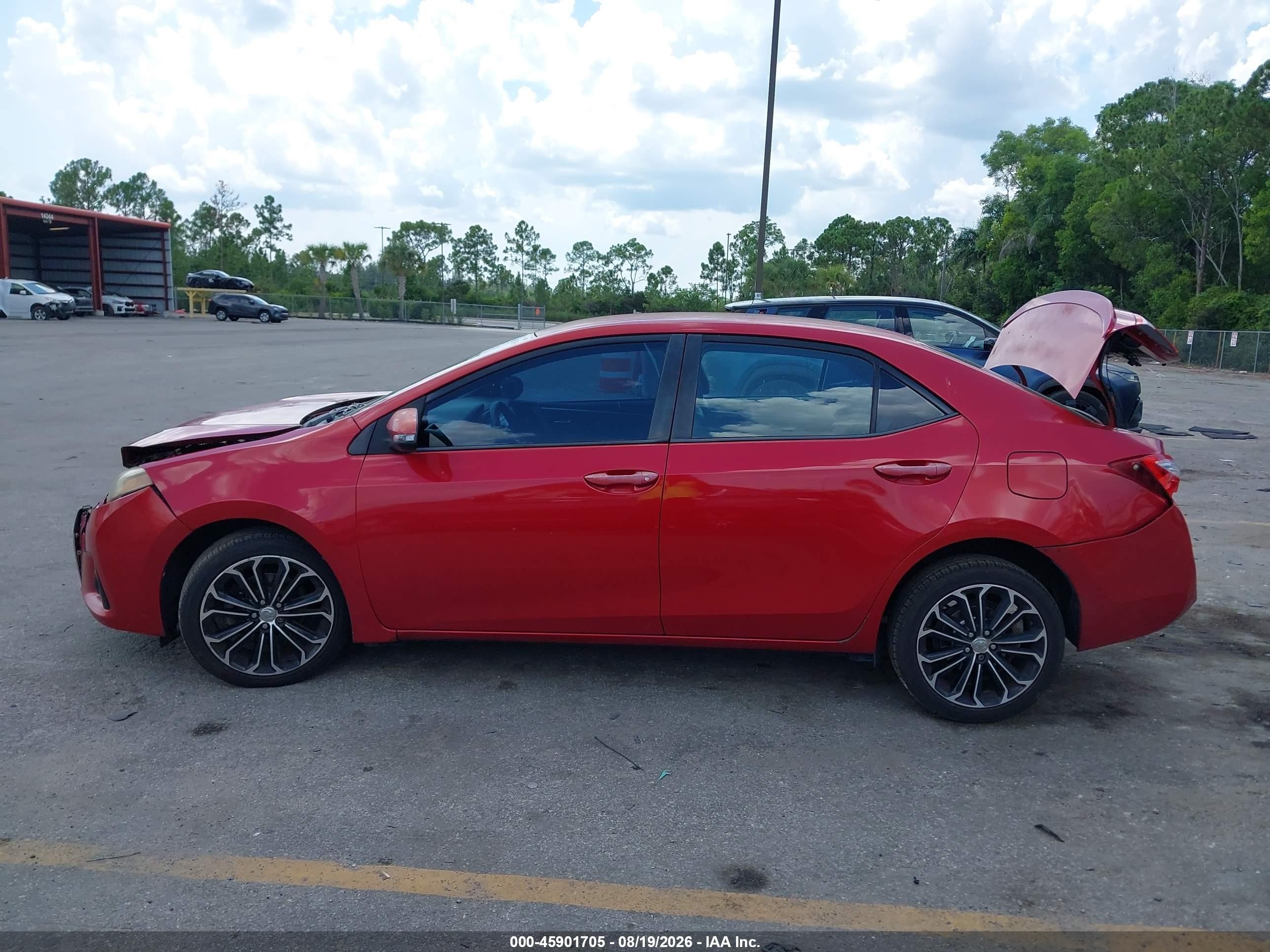 2014 Toyota Corolla S Plus Красный vin: 2T1BURHE4EC096486