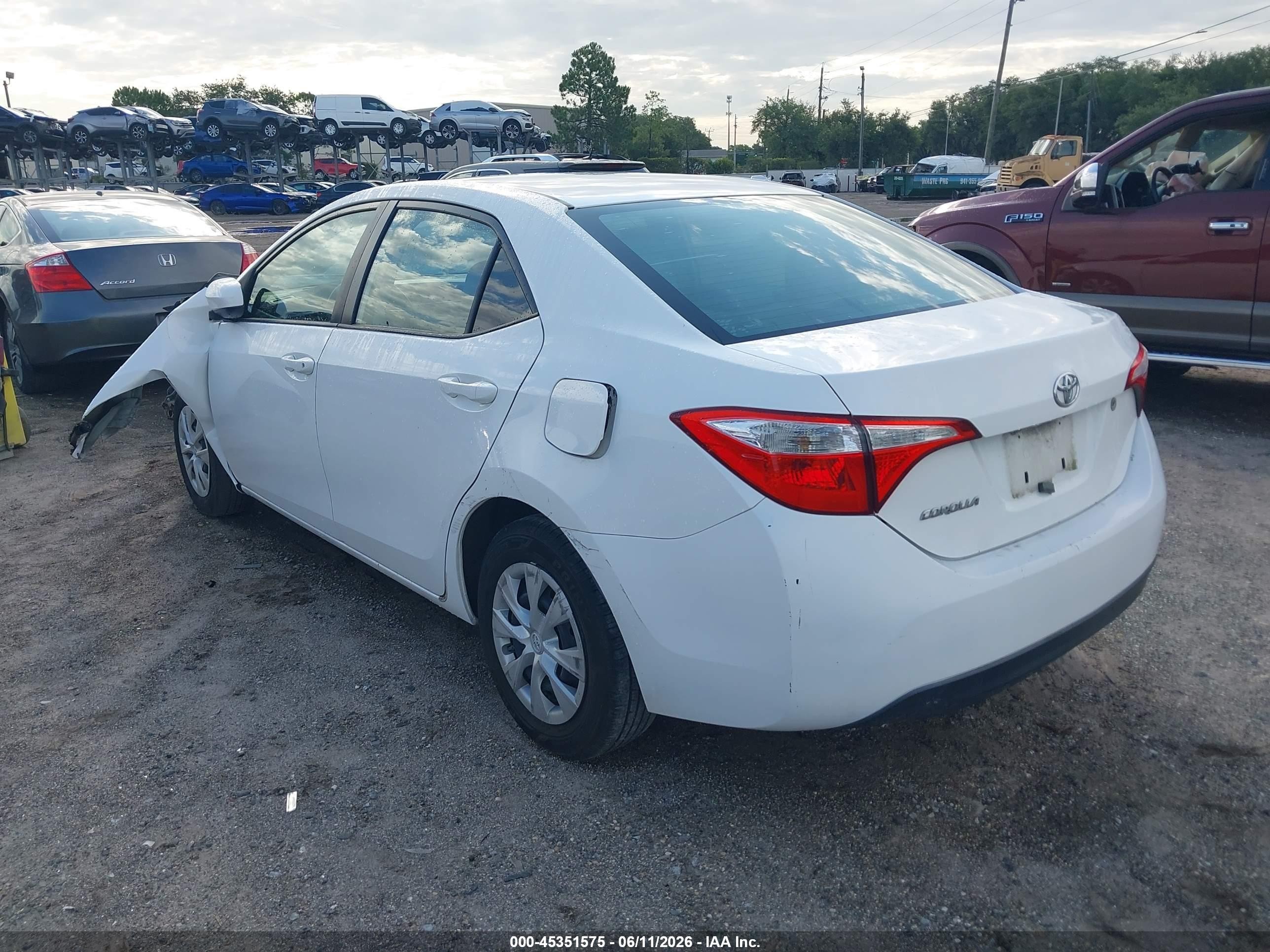 2014 Toyota Corolla L White vin: 2T1BURHE4EC105073