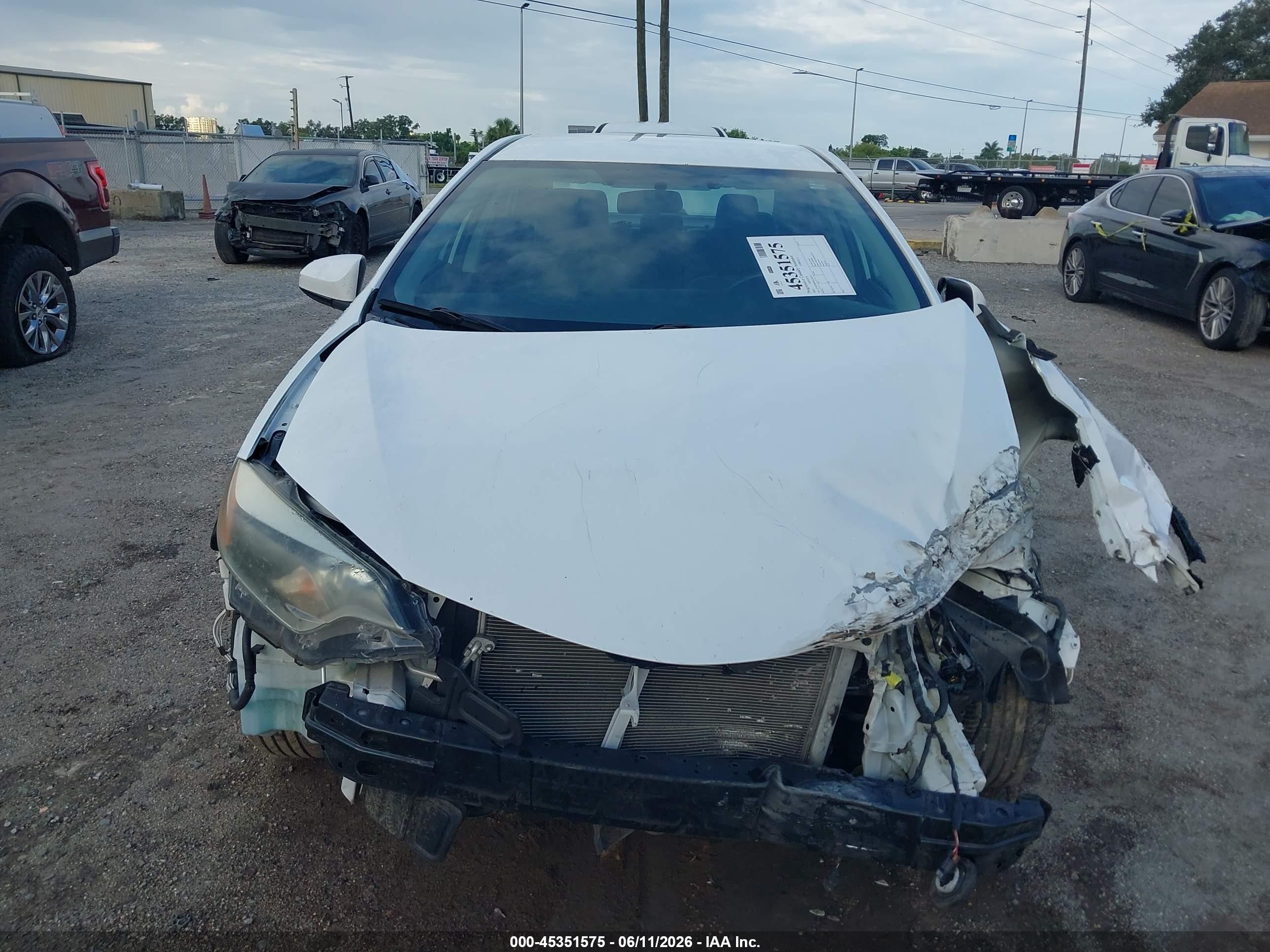 2014 Toyota Corolla L White vin: 2T1BURHE4EC105073
