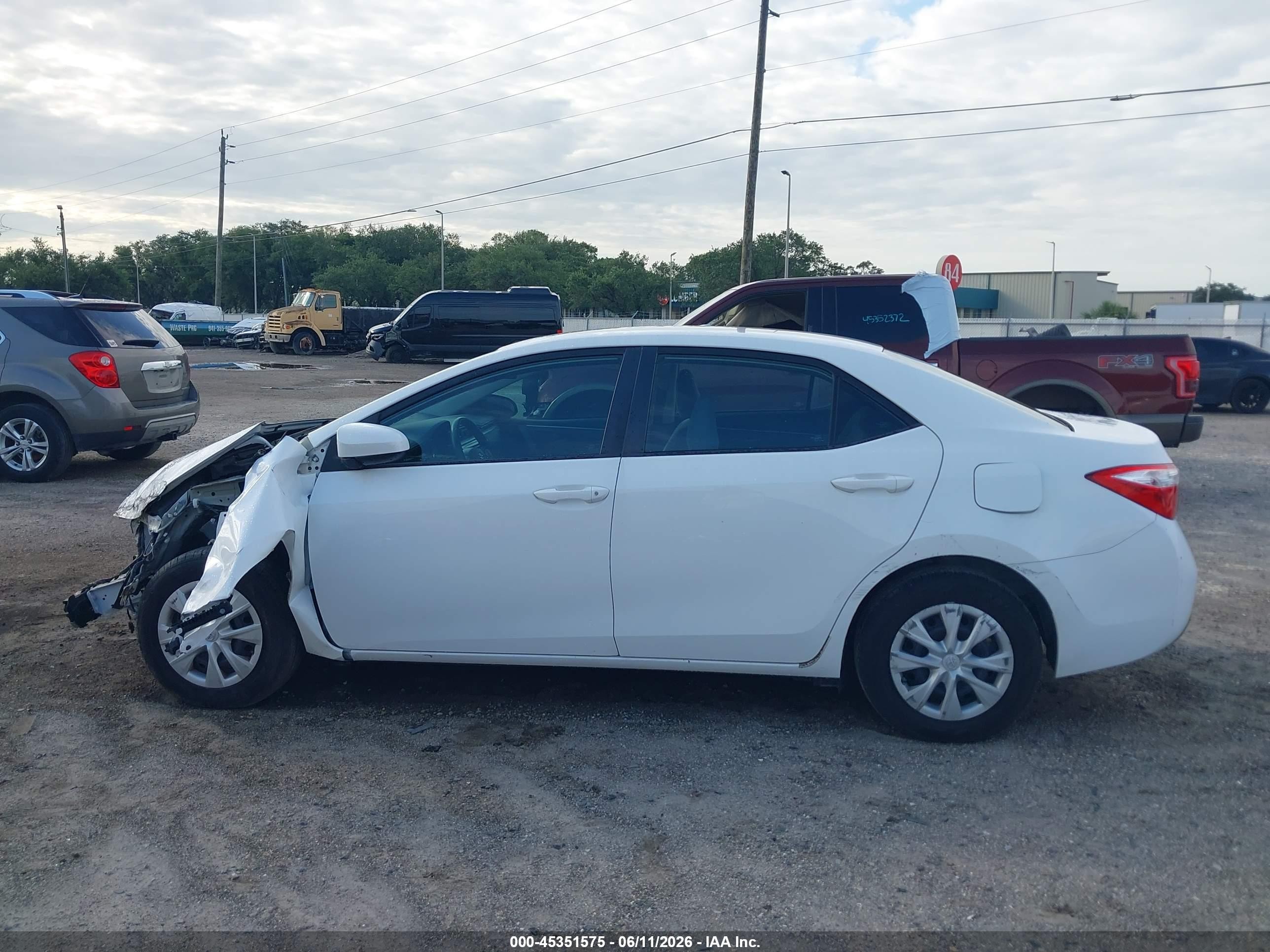 2014 Toyota Corolla L White vin: 2T1BURHE4EC105073
