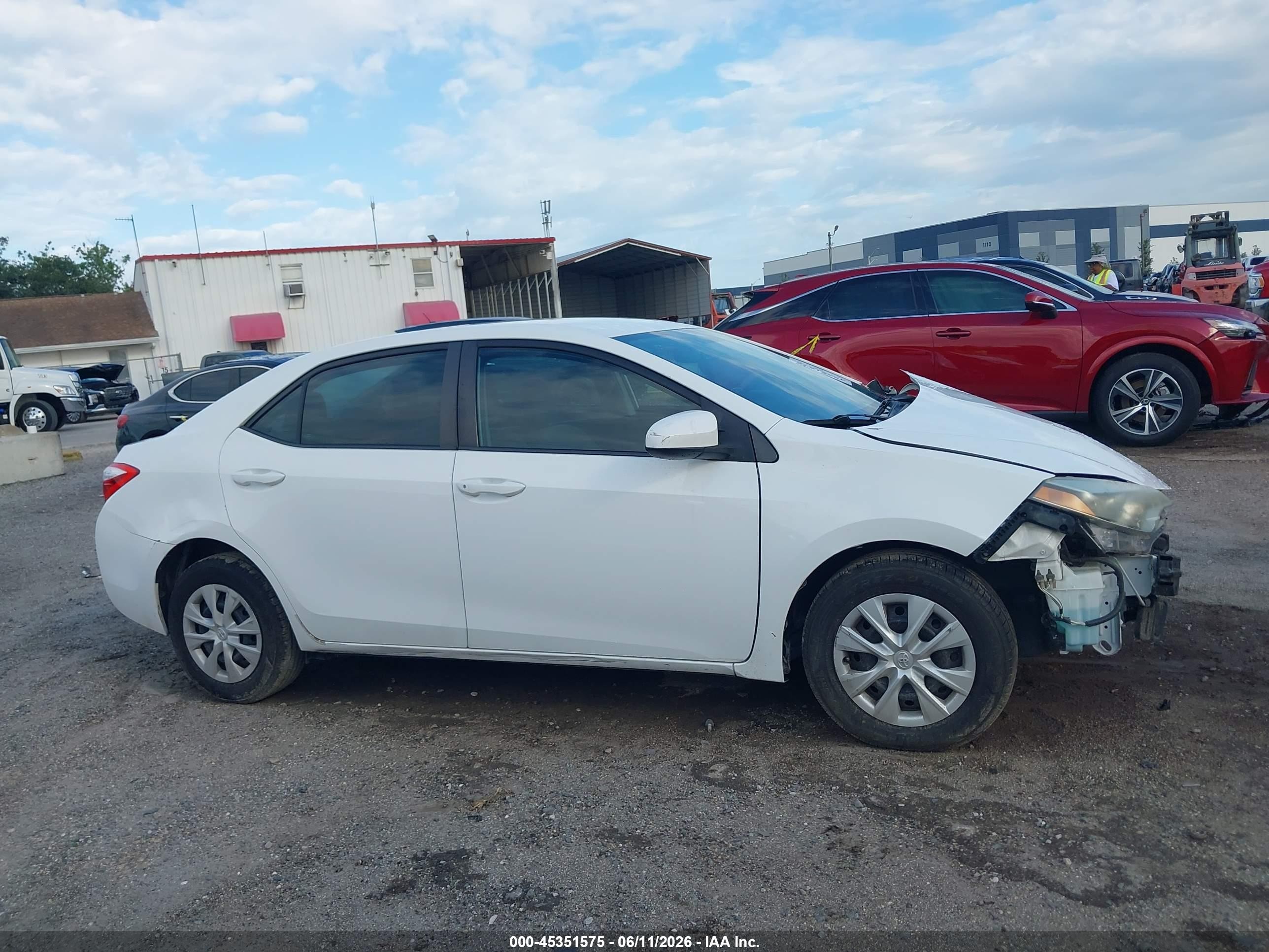 2014 Toyota Corolla L White vin: 2T1BURHE4EC105073
