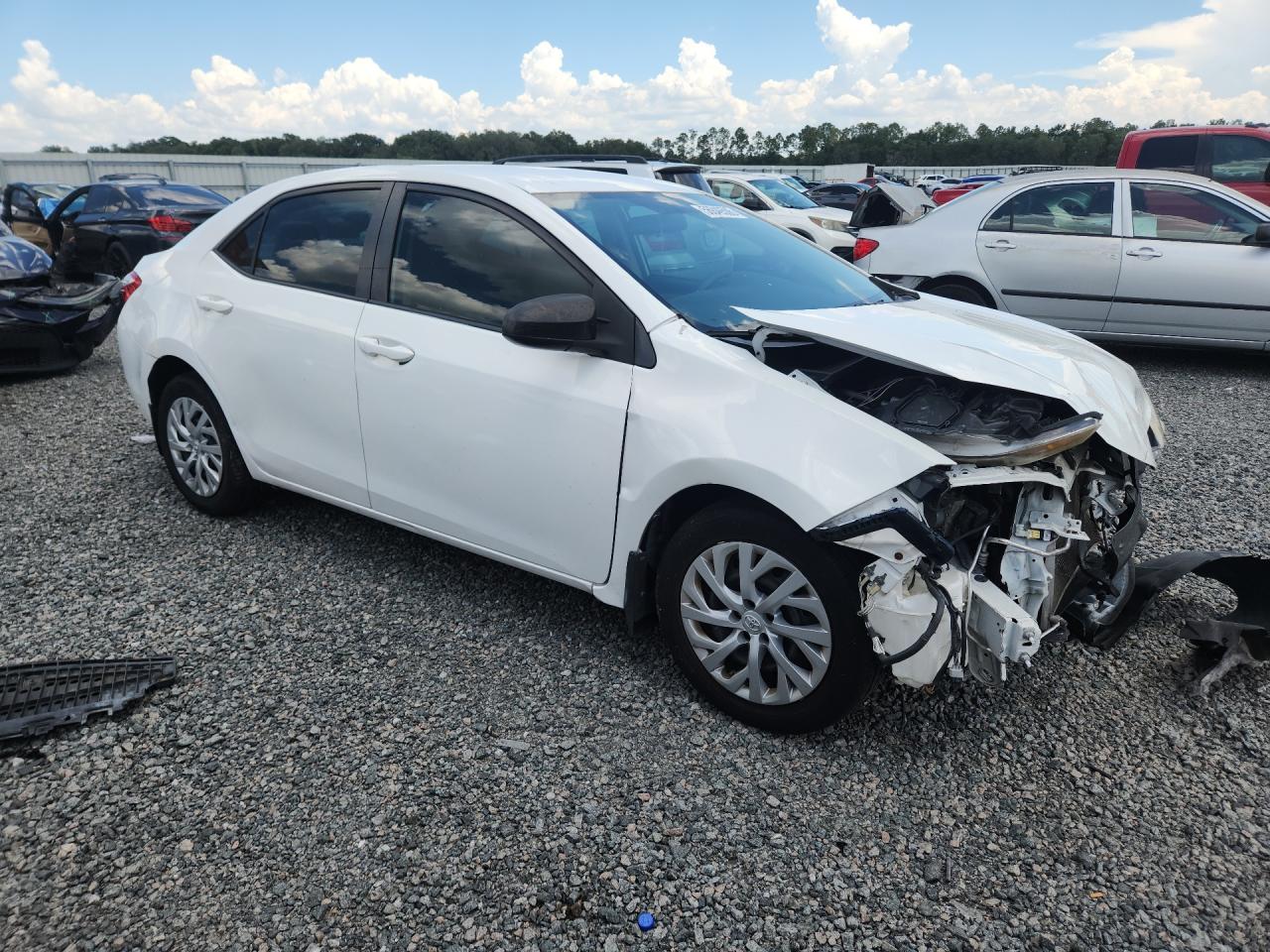 2014 Toyota Corolla Le White vin: 2T1BURHE4EC121208