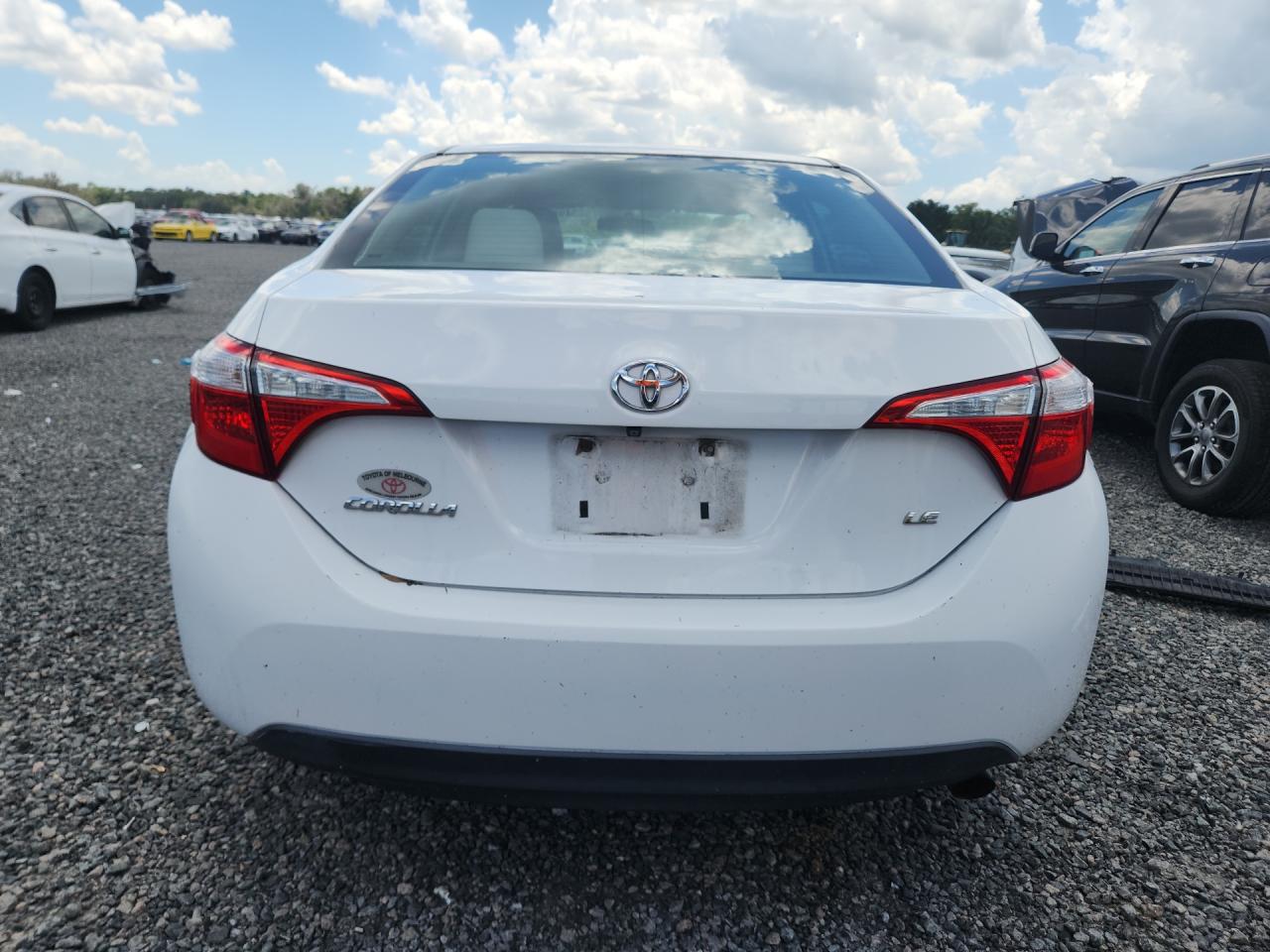 2014 Toyota Corolla Le White vin: 2T1BURHE4EC121208