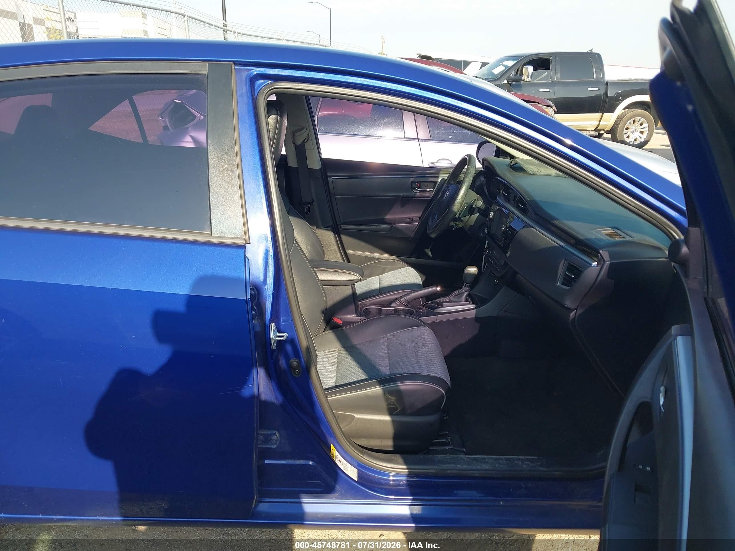 2014 Toyota Corolla S Plus Blue vin: 2T1BURHE4EC129308