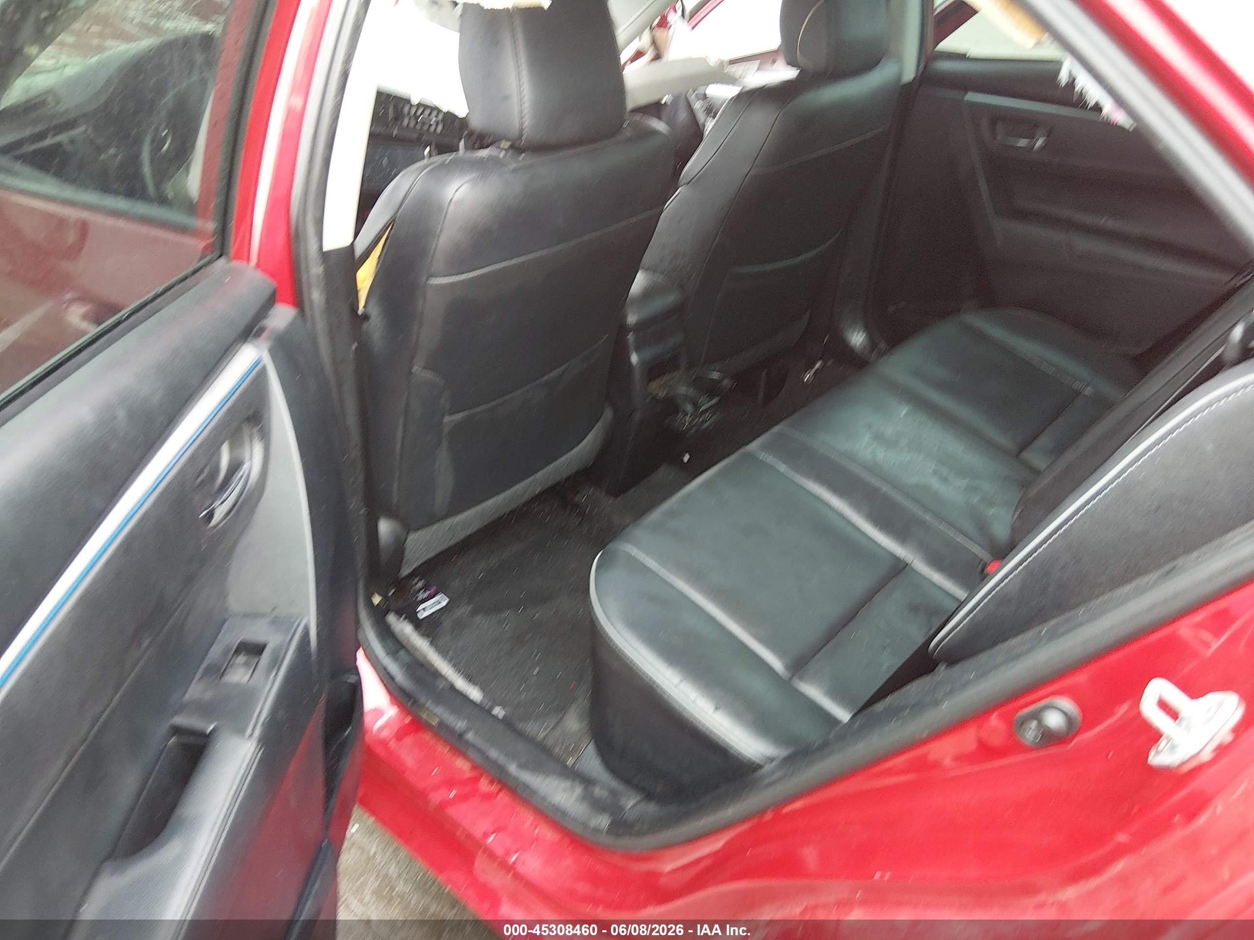 2014 Toyota Corolla S Premium Red vin: 2T1BURHE4EC130071
