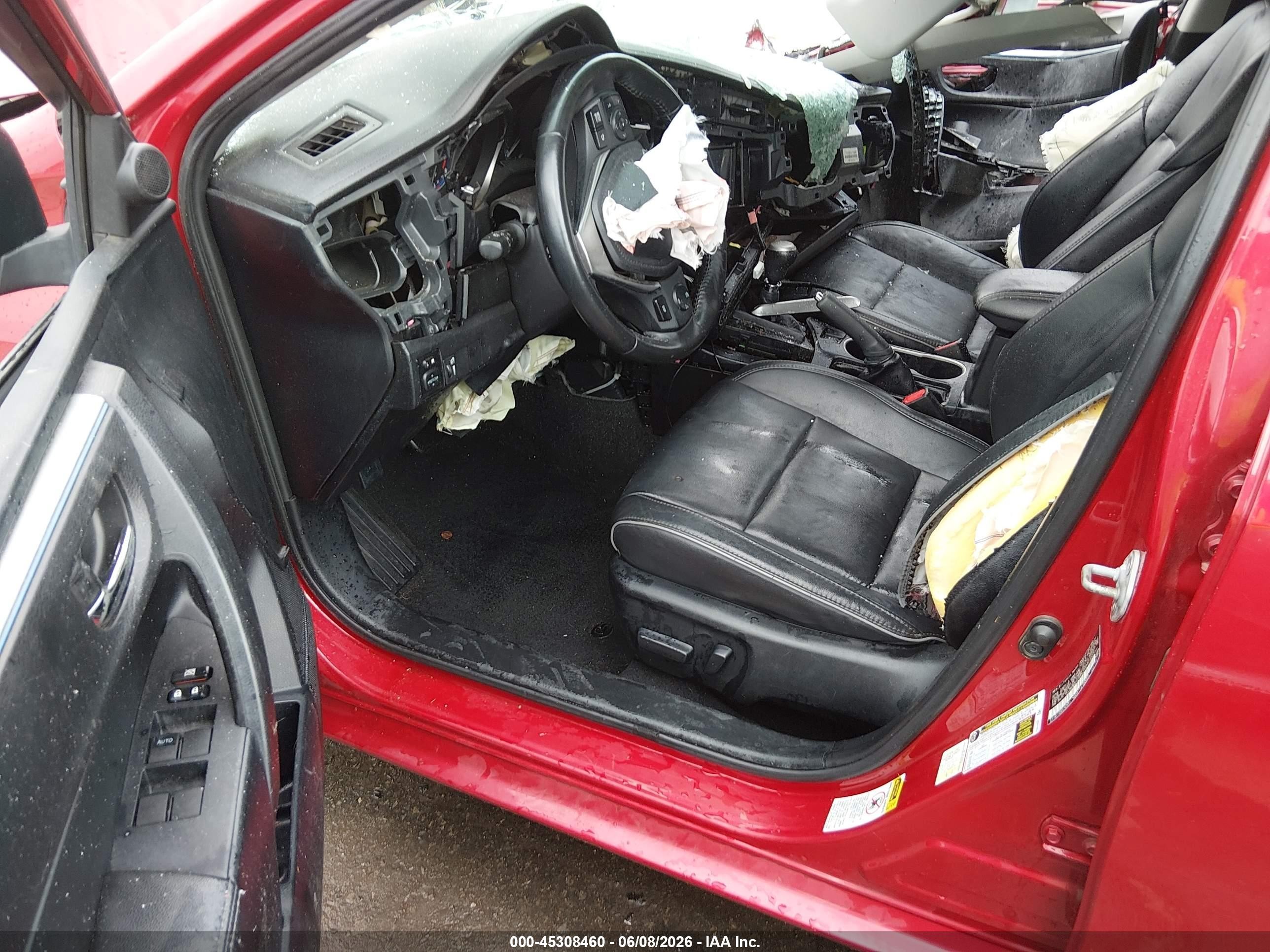 2014 Toyota Corolla S Premium Red vin: 2T1BURHE4EC130071
