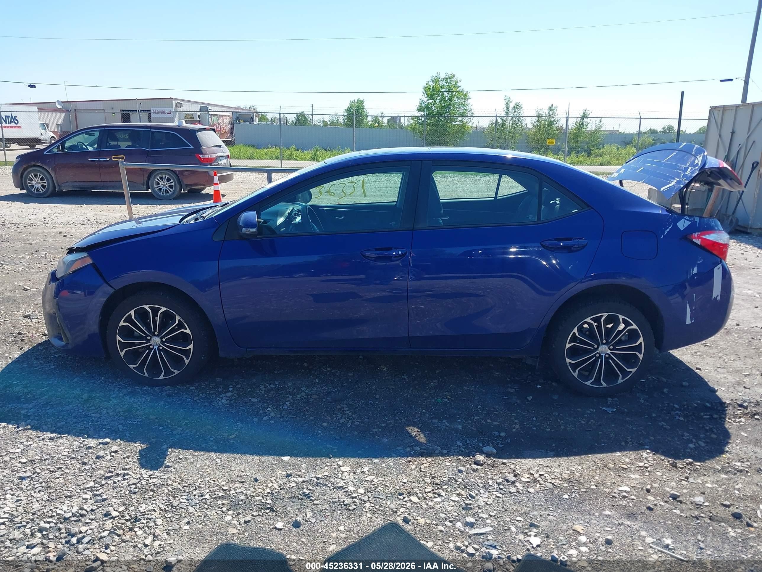 2014 Toyota Corolla S Plus Blue vin: 2T1BURHE4EC140003