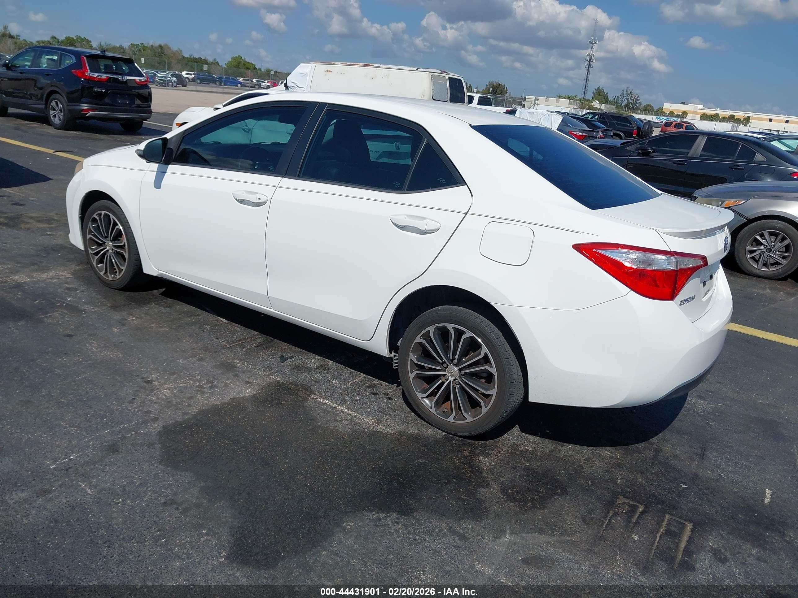 2014 Toyota Corolla S Plus Белый vin: 2T1BURHE4EC146223