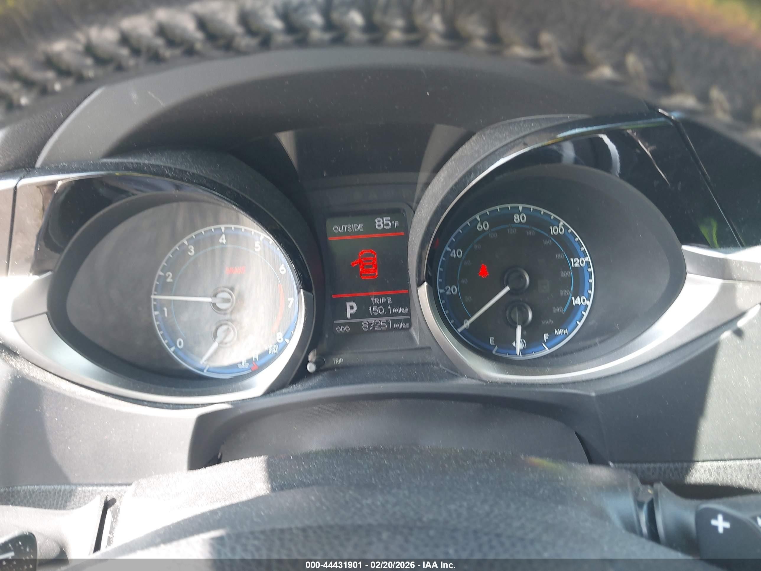 2014 Toyota Corolla S Plus Белый vin: 2T1BURHE4EC146223