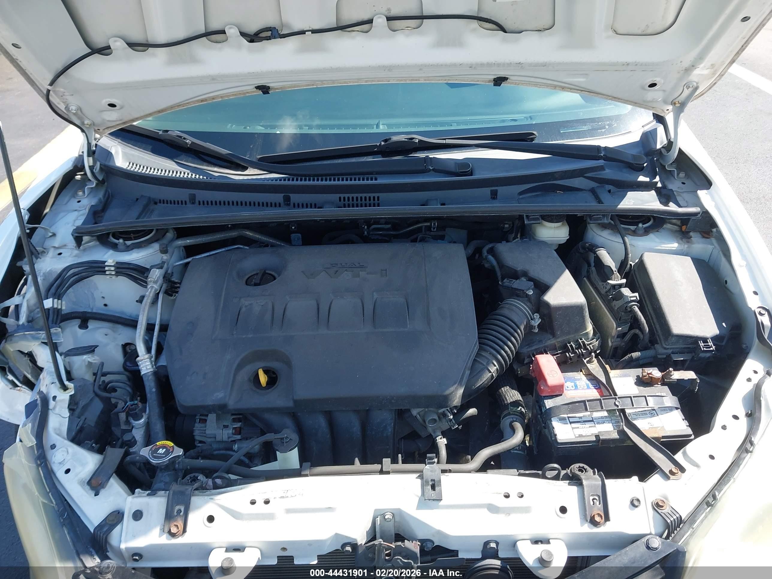 2014 Toyota Corolla S Plus Белый vin: 2T1BURHE4EC146223