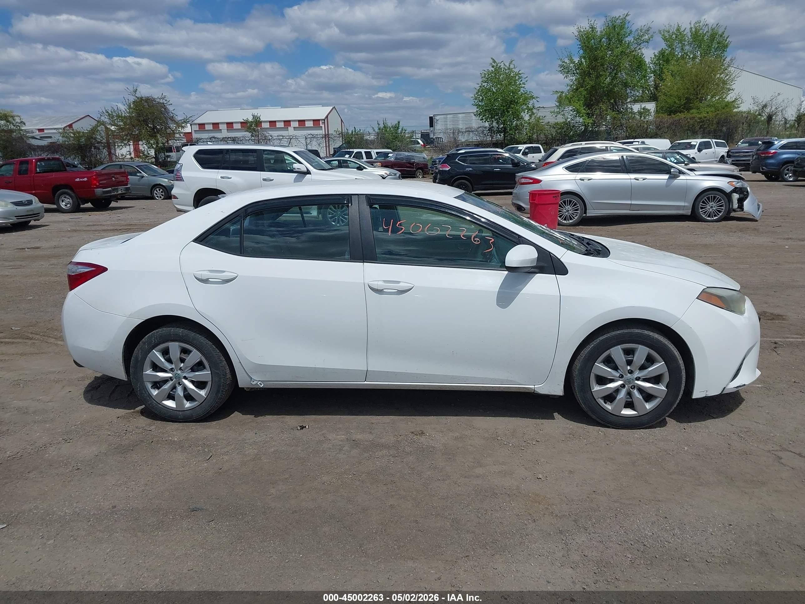 2014 Toyota Corolla Le White vin: 2T1BURHE4EC180209