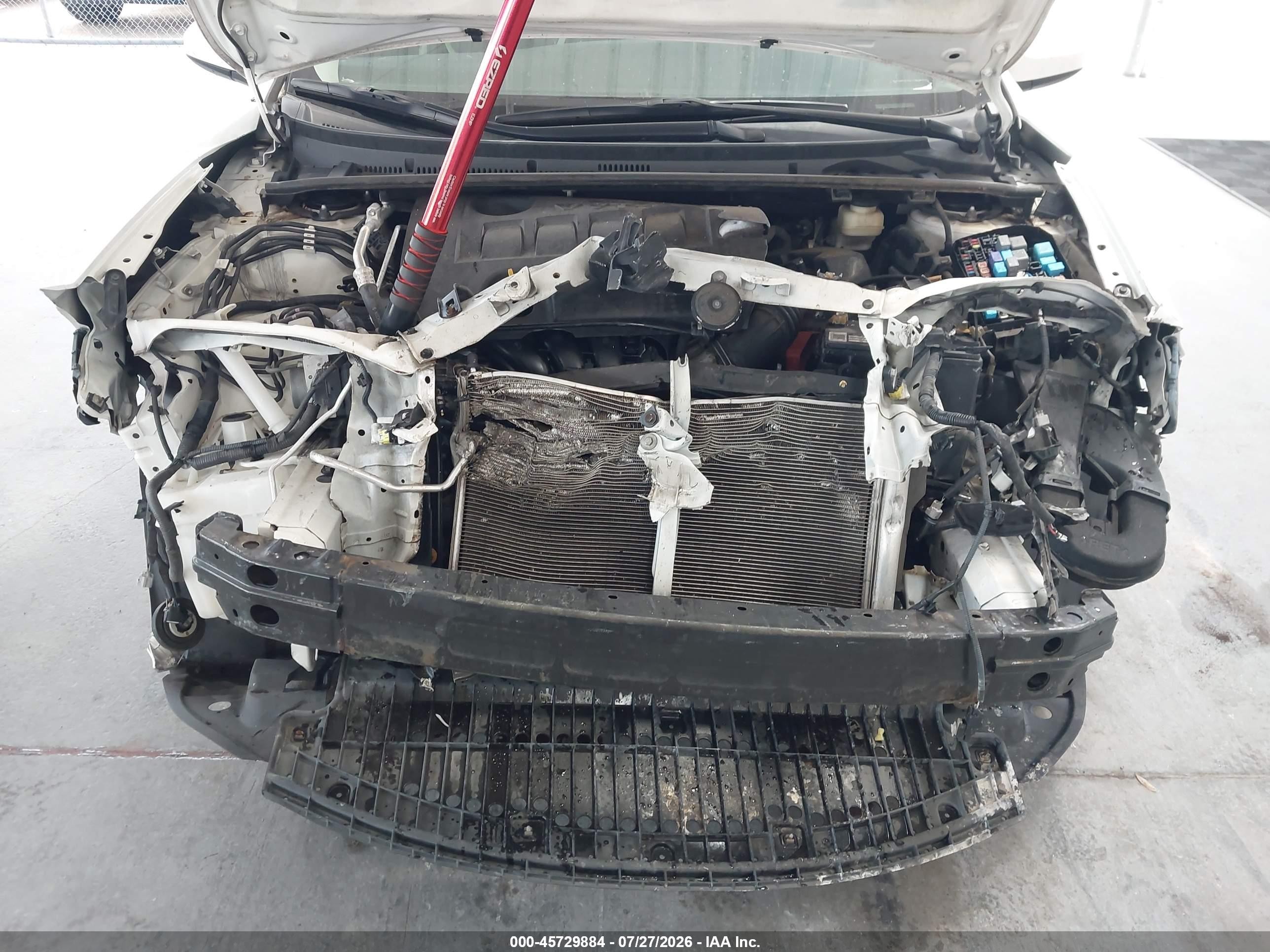 2014 Toyota Corolla L White vin: 2T1BURHE4EC185748