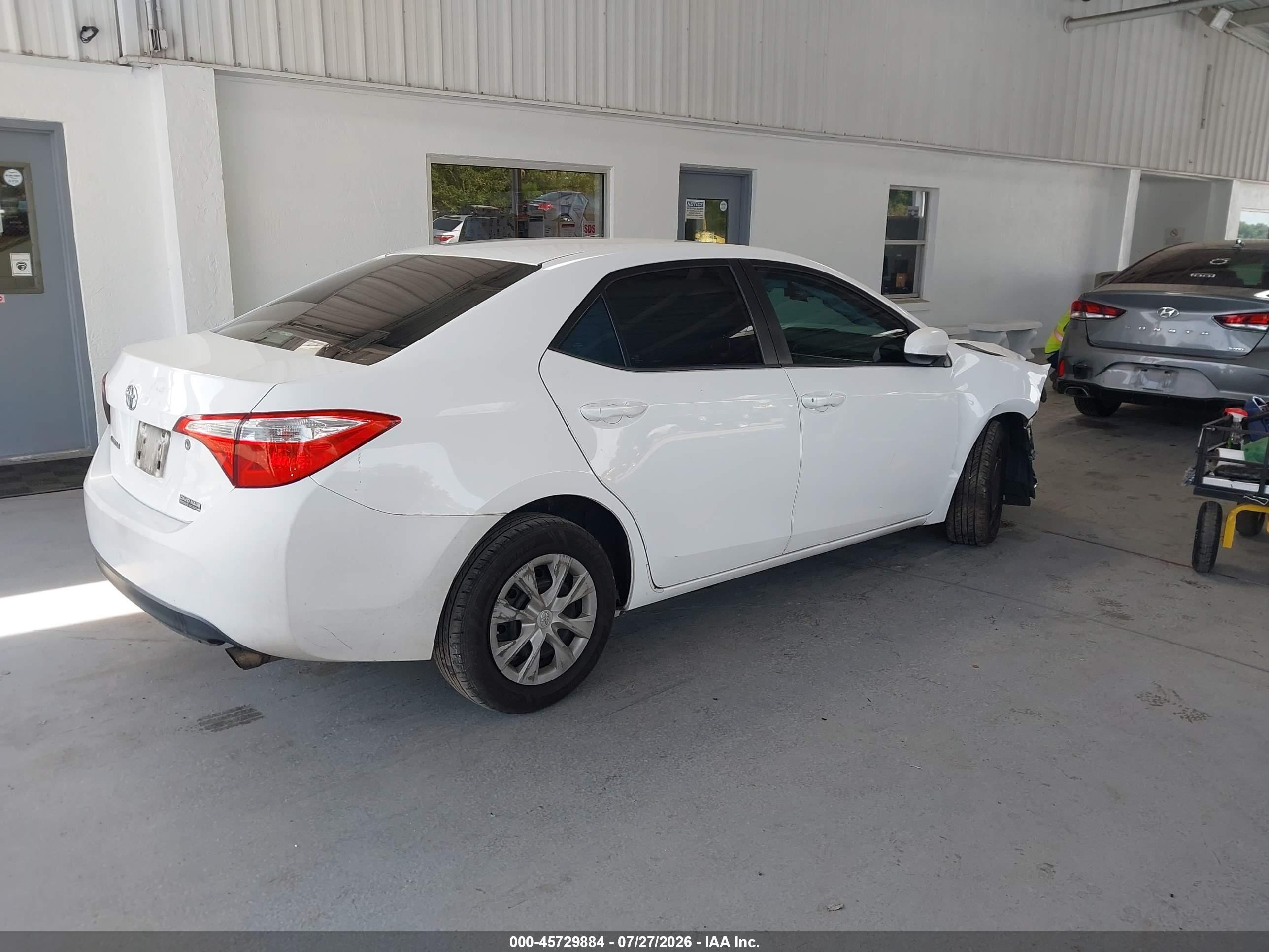 2014 Toyota Corolla L White vin: 2T1BURHE4EC185748