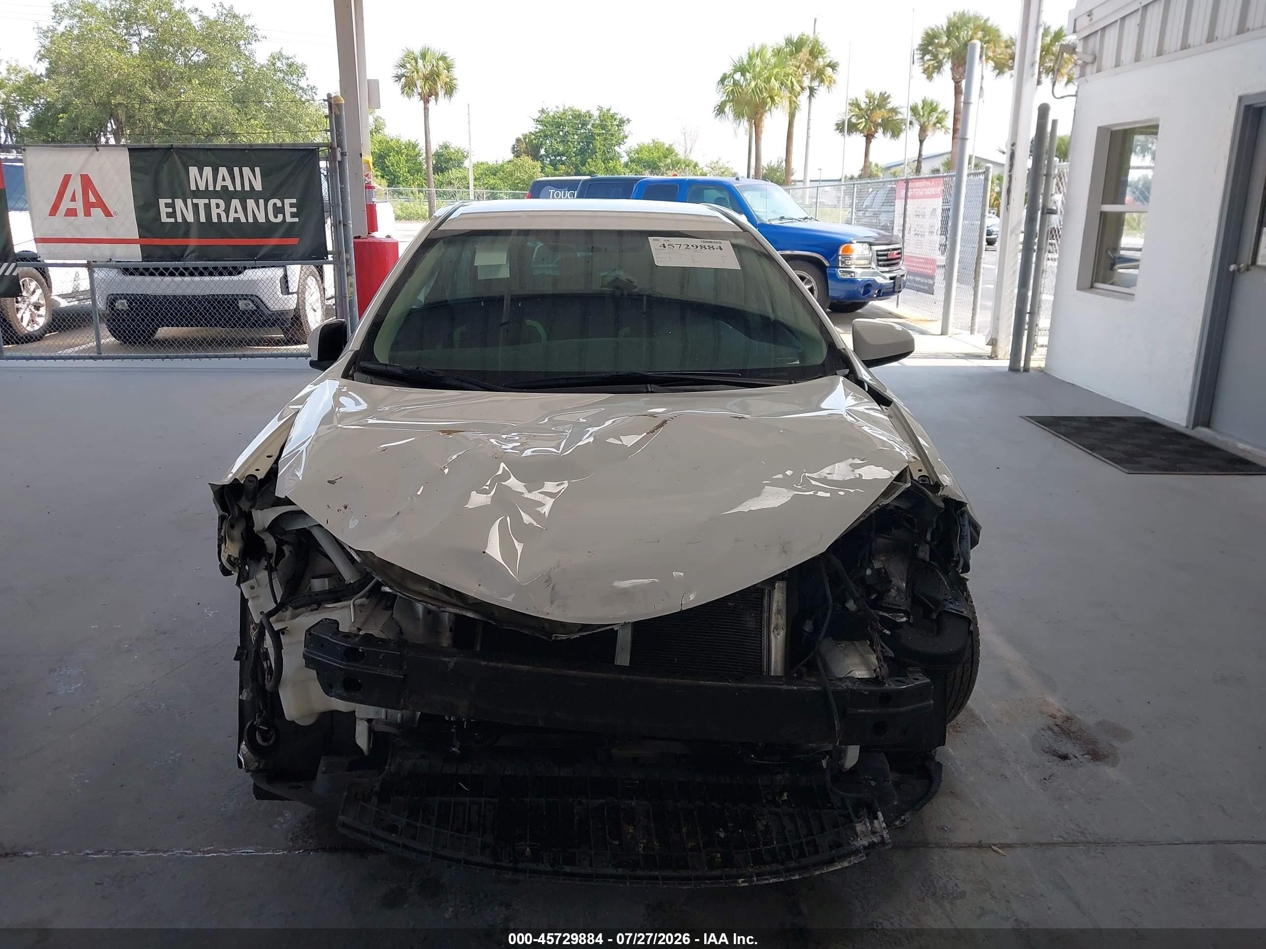 2014 Toyota Corolla L White vin: 2T1BURHE4EC185748