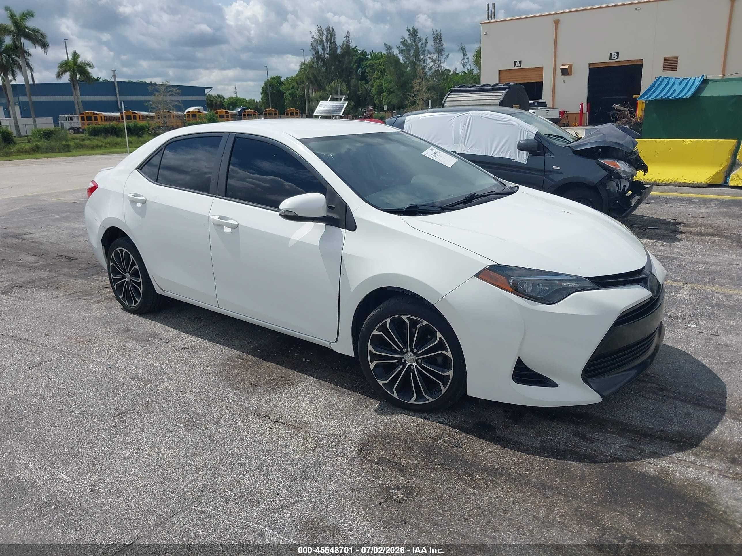 2014 Toyota Corolla S Plus White vin: 2T1BURHE4EC186513