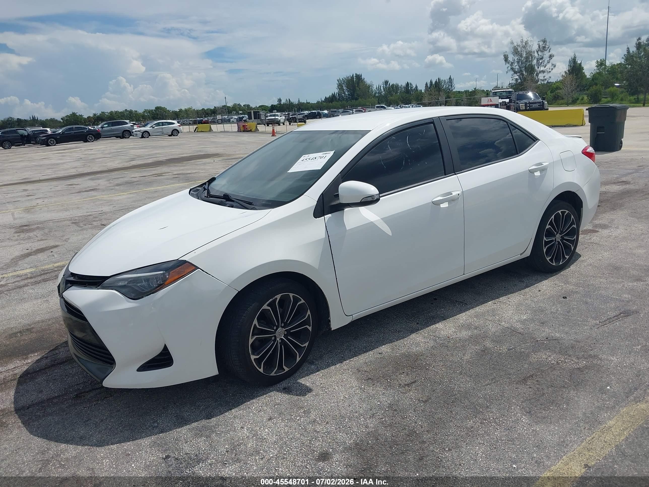 2014 Toyota Corolla S Plus White vin: 2T1BURHE4EC186513