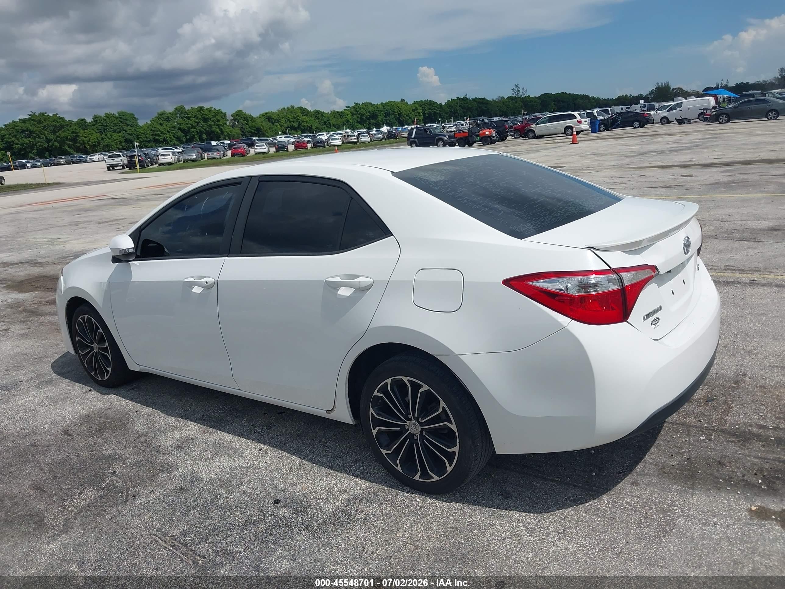 2014 Toyota Corolla S Plus White vin: 2T1BURHE4EC186513