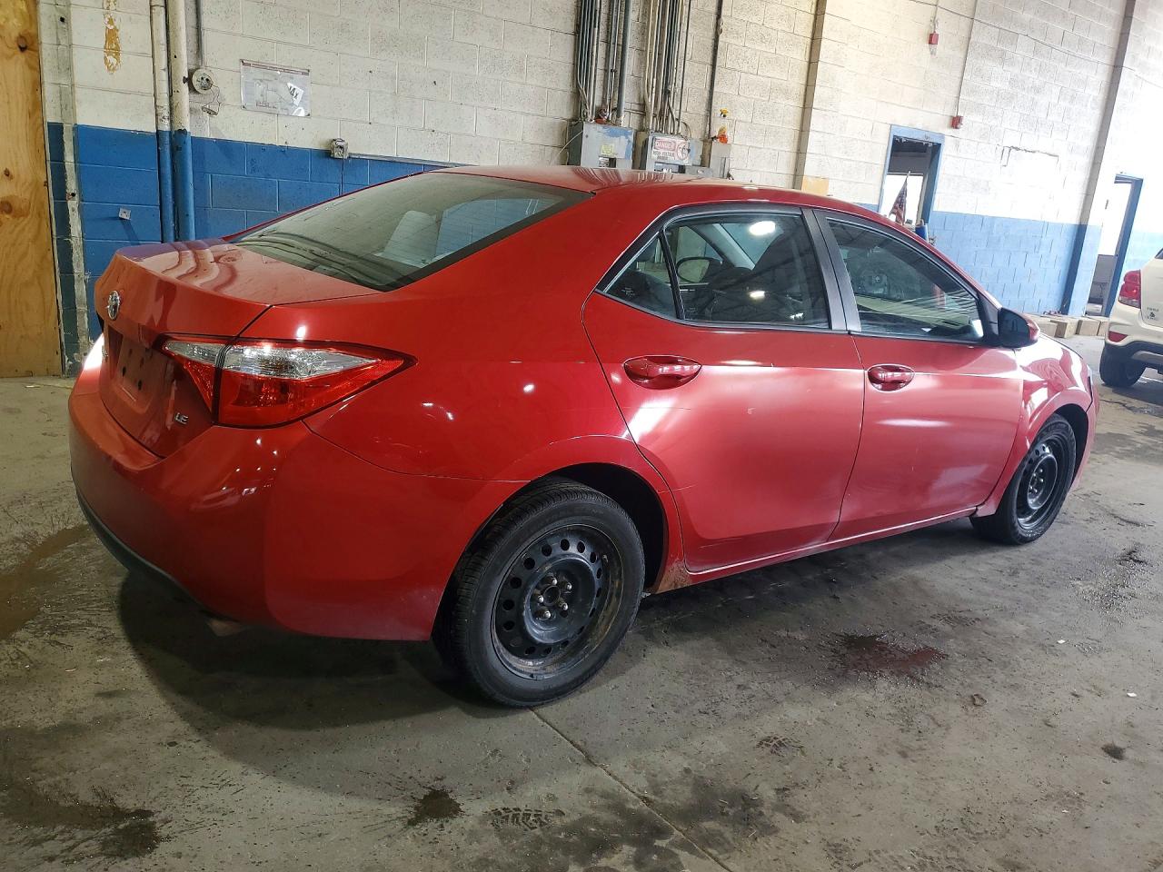 2014 Toyota Corolla Le Red vin: 2T1BURHE4EC208977