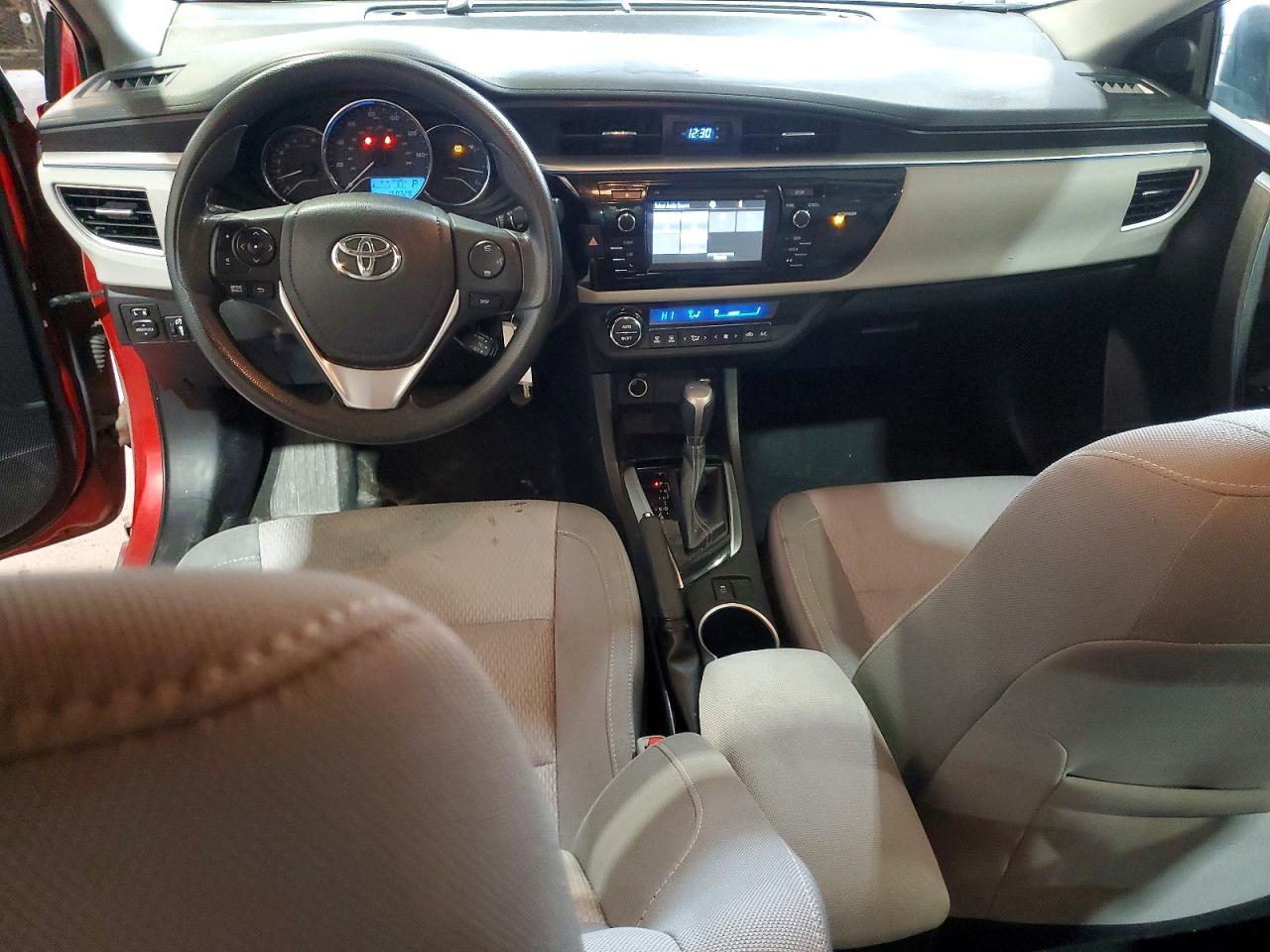 2014 Toyota Corolla Le Red vin: 2T1BURHE4EC208977