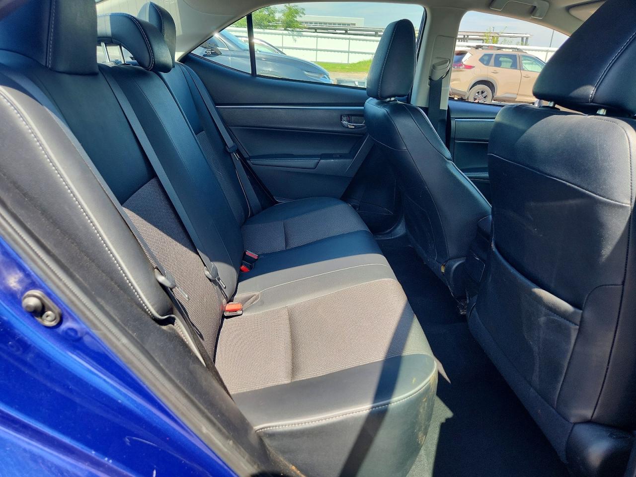 2014 Toyota Corolla S Plus Blue vin: 2T1BURHE4EC215637
