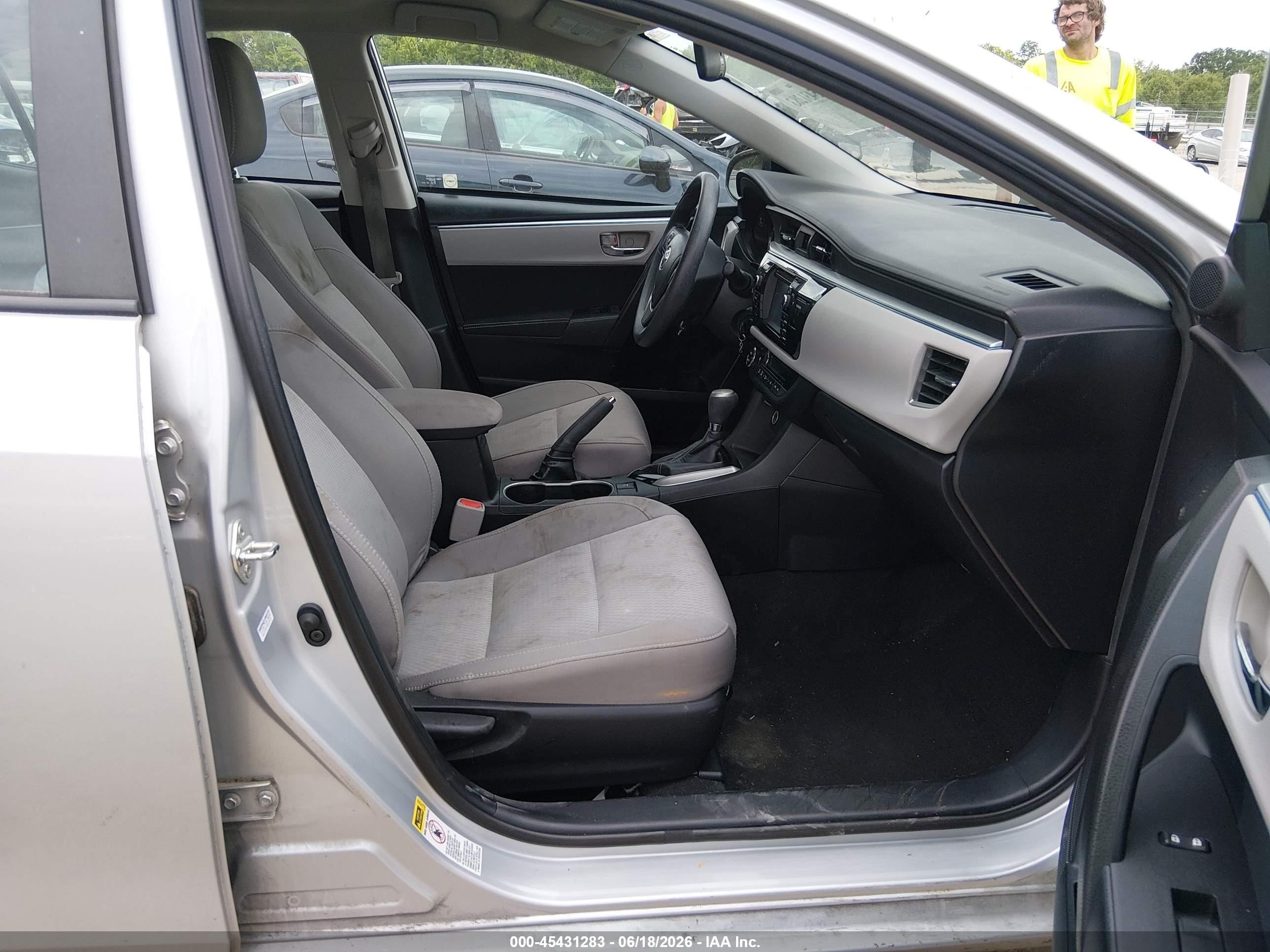 2014 Toyota Corolla Le Silver vin: 2T1BURHE4EC217811