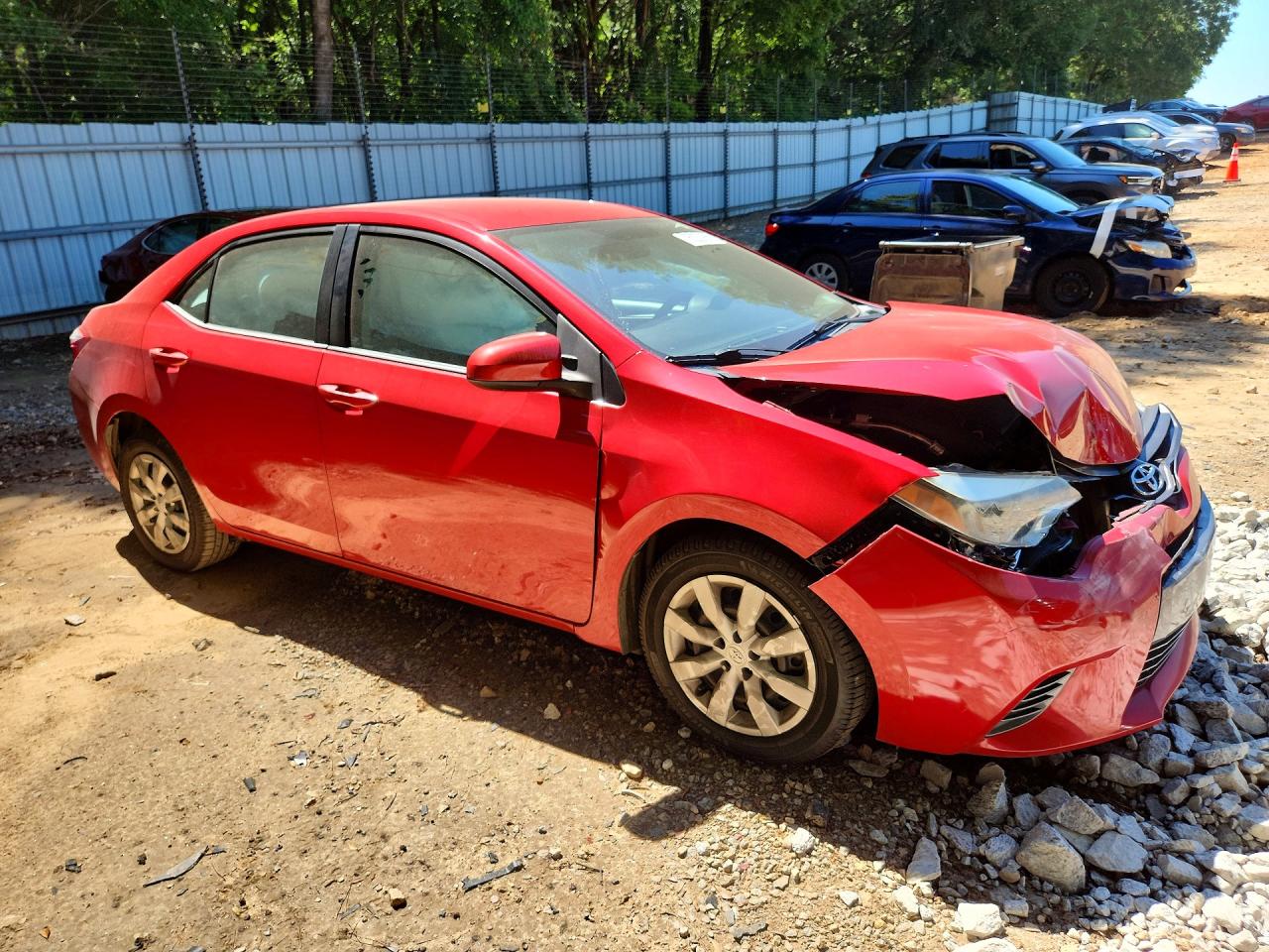 2015 Toyota Corolla Le Red vin: 2T1BURHE4FC253872
