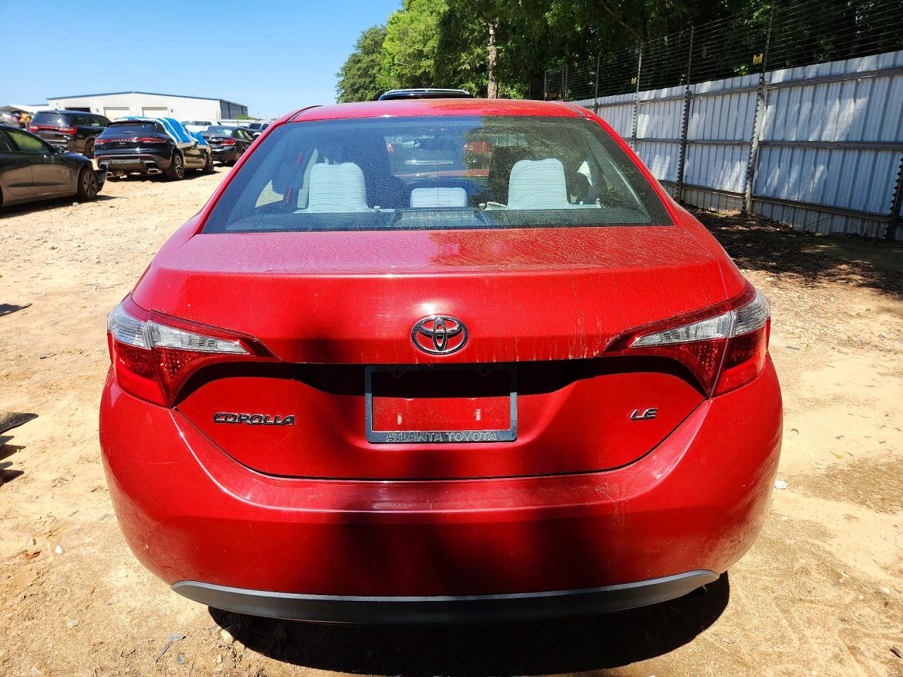 2015 Toyota Corolla Le Red vin: 2T1BURHE4FC253872