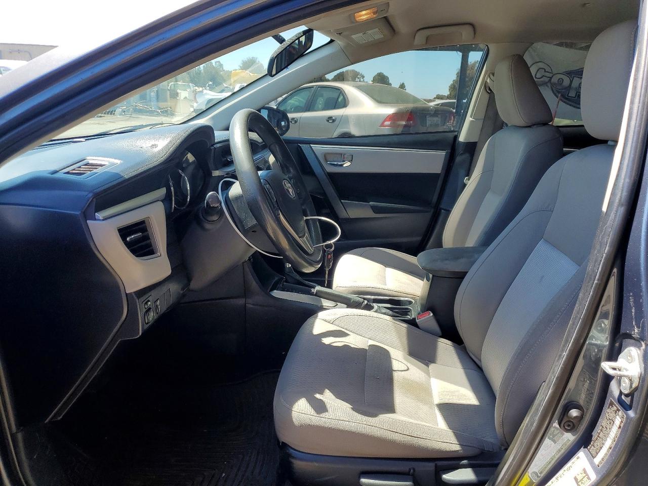 2015 Toyota Corolla Le Серый vin: 2T1BURHE4FC259235