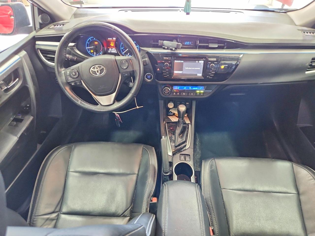 2015 Toyota Corolla S Premium Красный vin: 2T1BURHE4FC260658