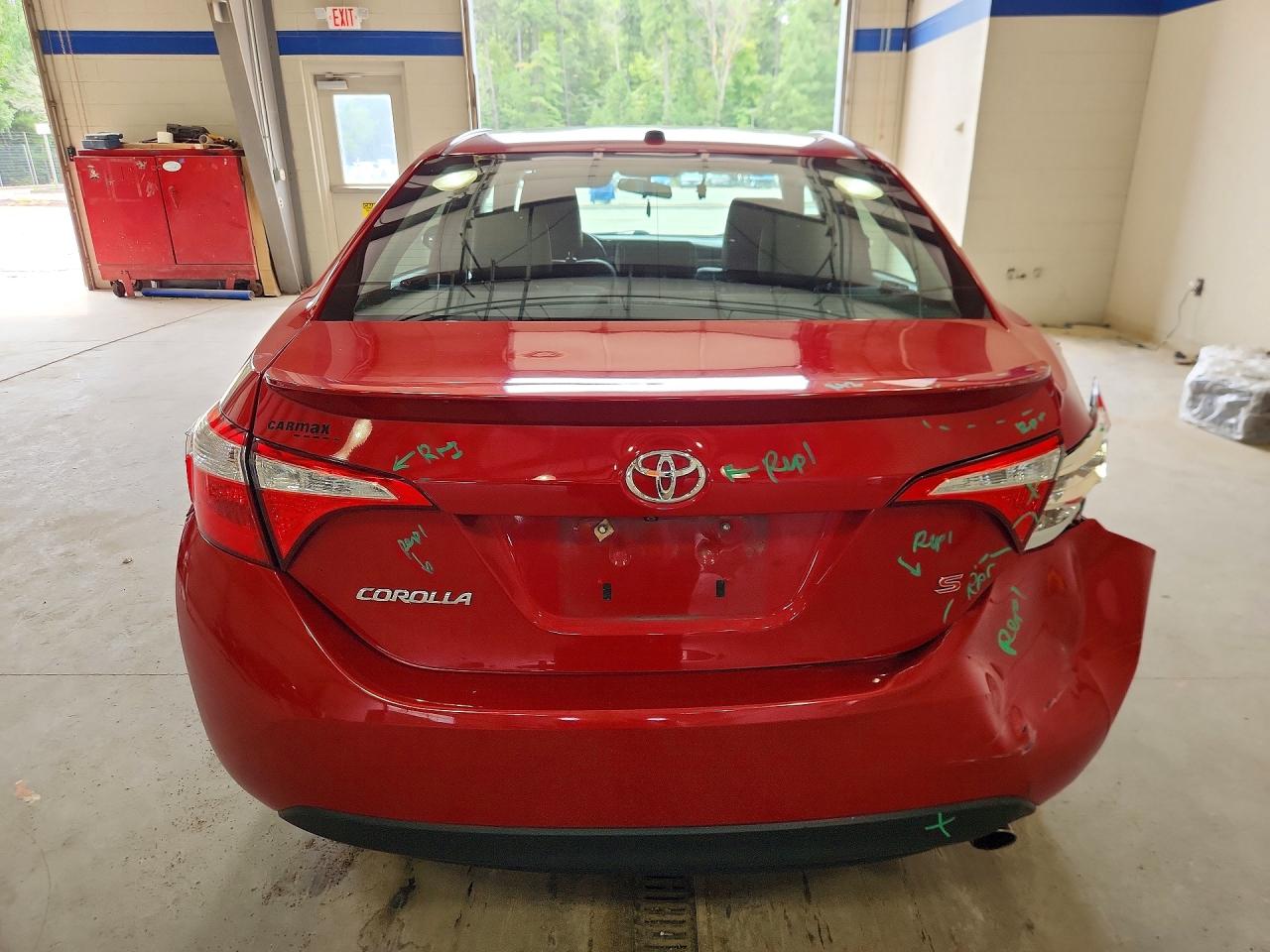 2015 Toyota Corolla S Premium Красный vin: 2T1BURHE4FC260658