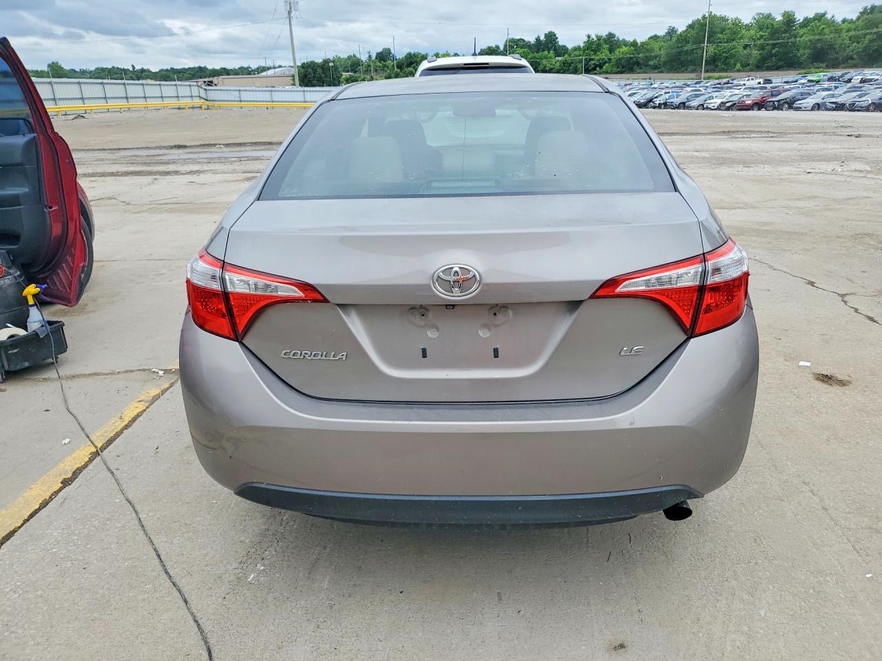 2015 Toyota Corolla Le Silver vin: 2T1BURHE4FC262586