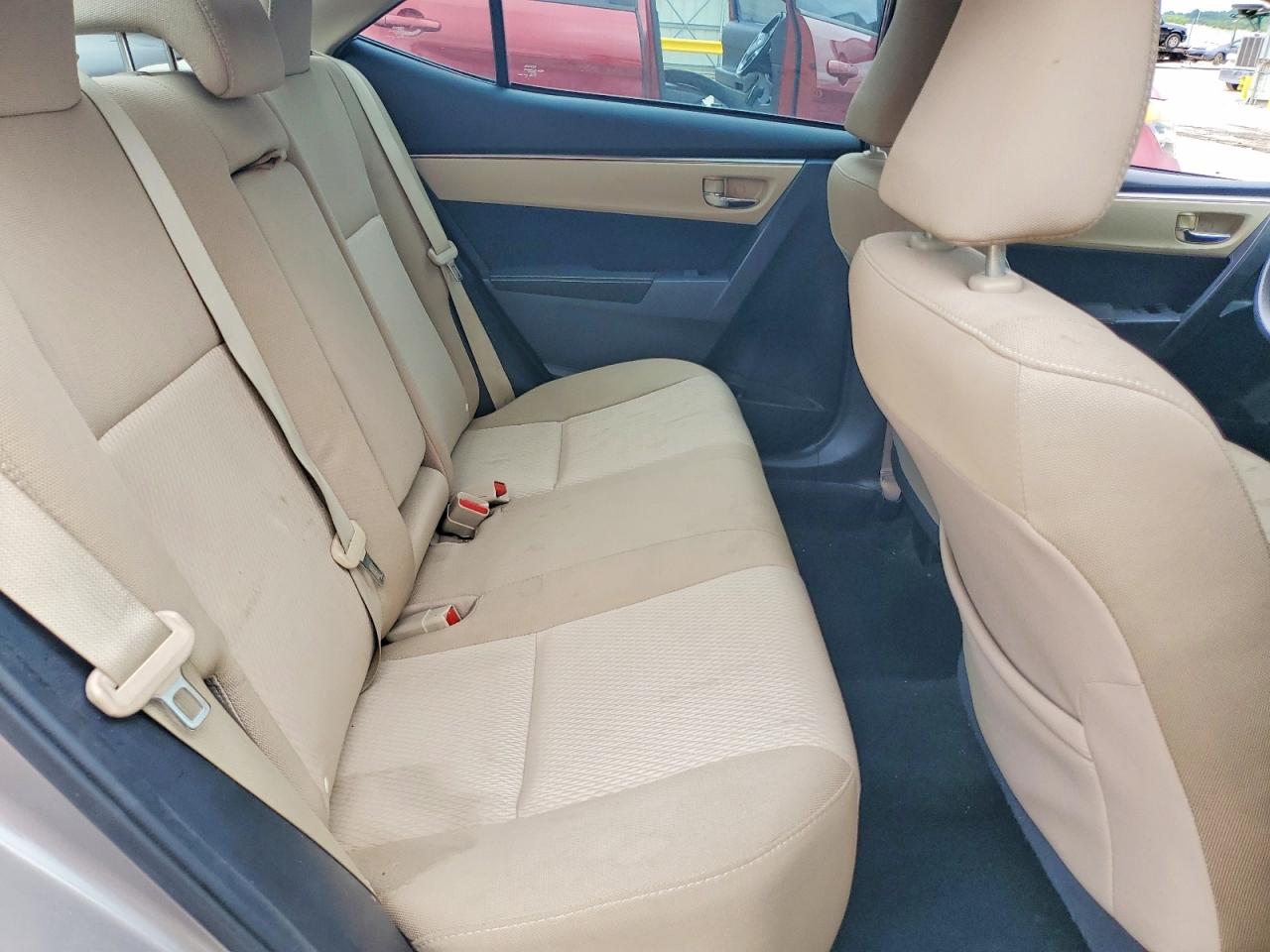 2015 Toyota Corolla Le Silver vin: 2T1BURHE4FC262586