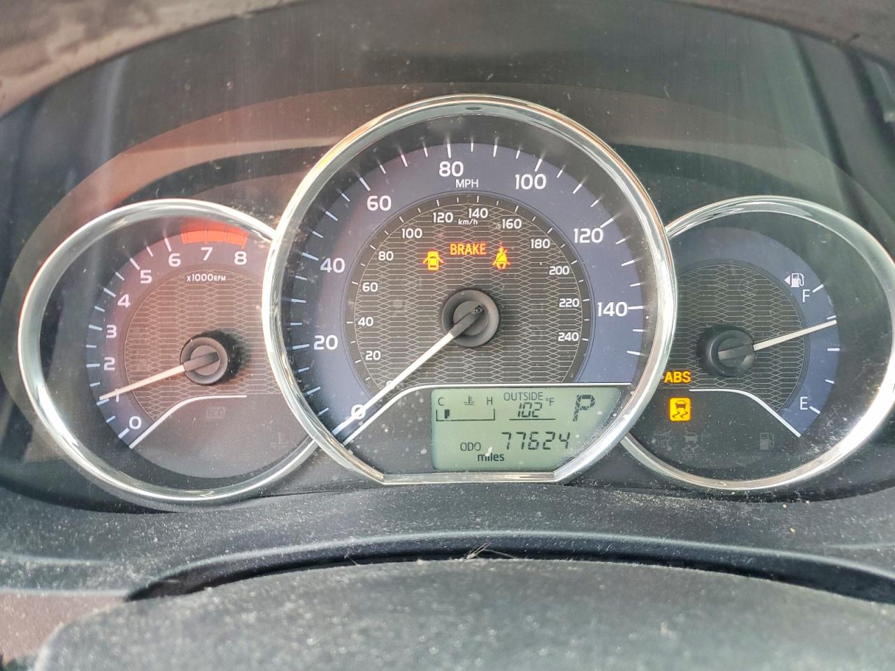 2015 Toyota Corolla Silver vin: 2T1BURHE4FC268632