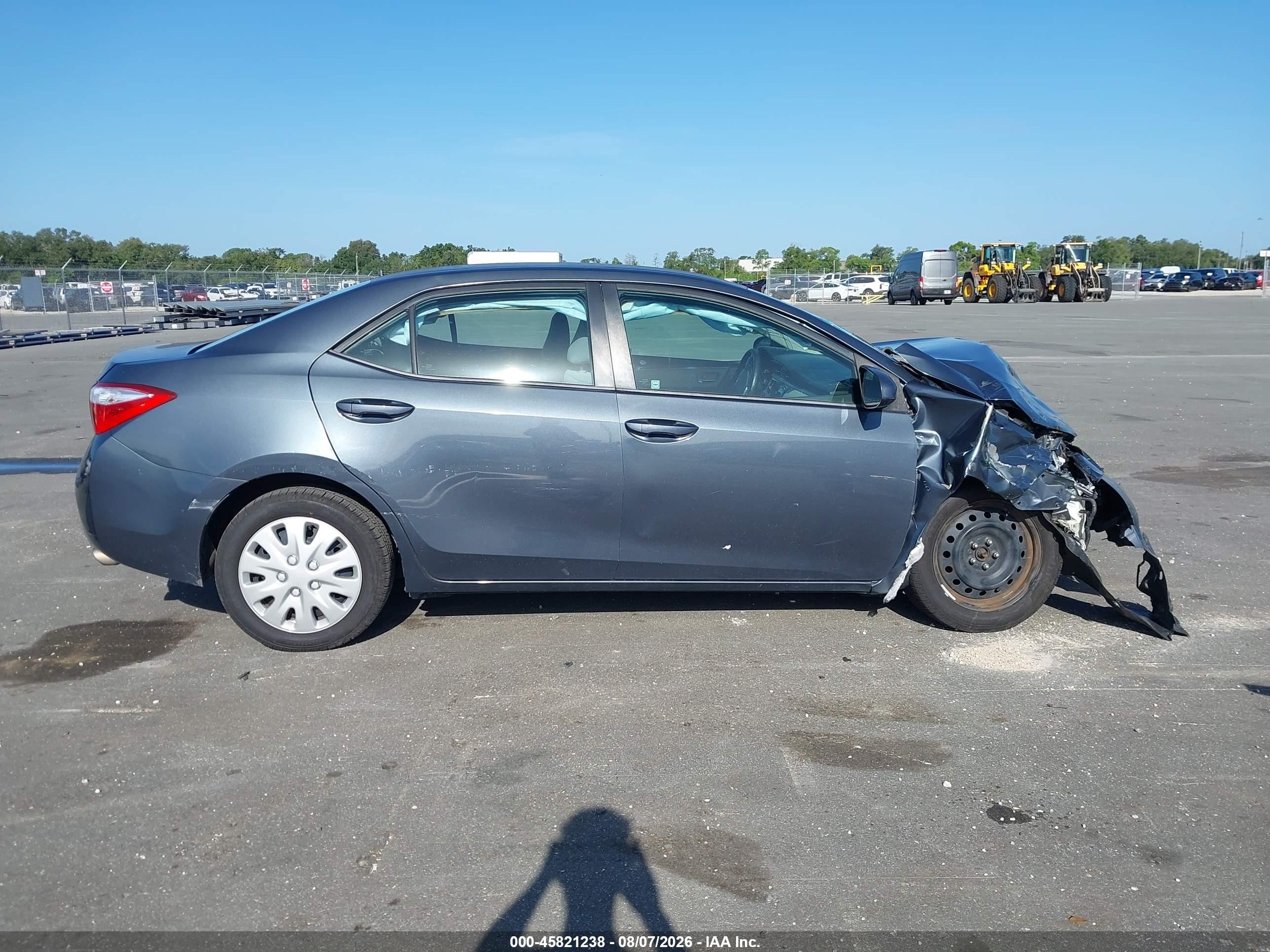 2015 Toyota Corolla Le Gray vin: 2T1BURHE4FC274883