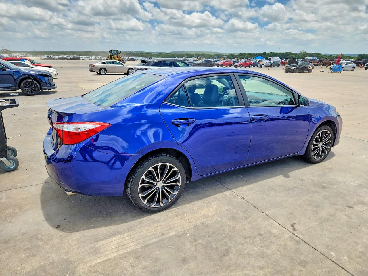 2015 Toyota Corolla S Plus Blue vin: 2T1BURHE4FC307316