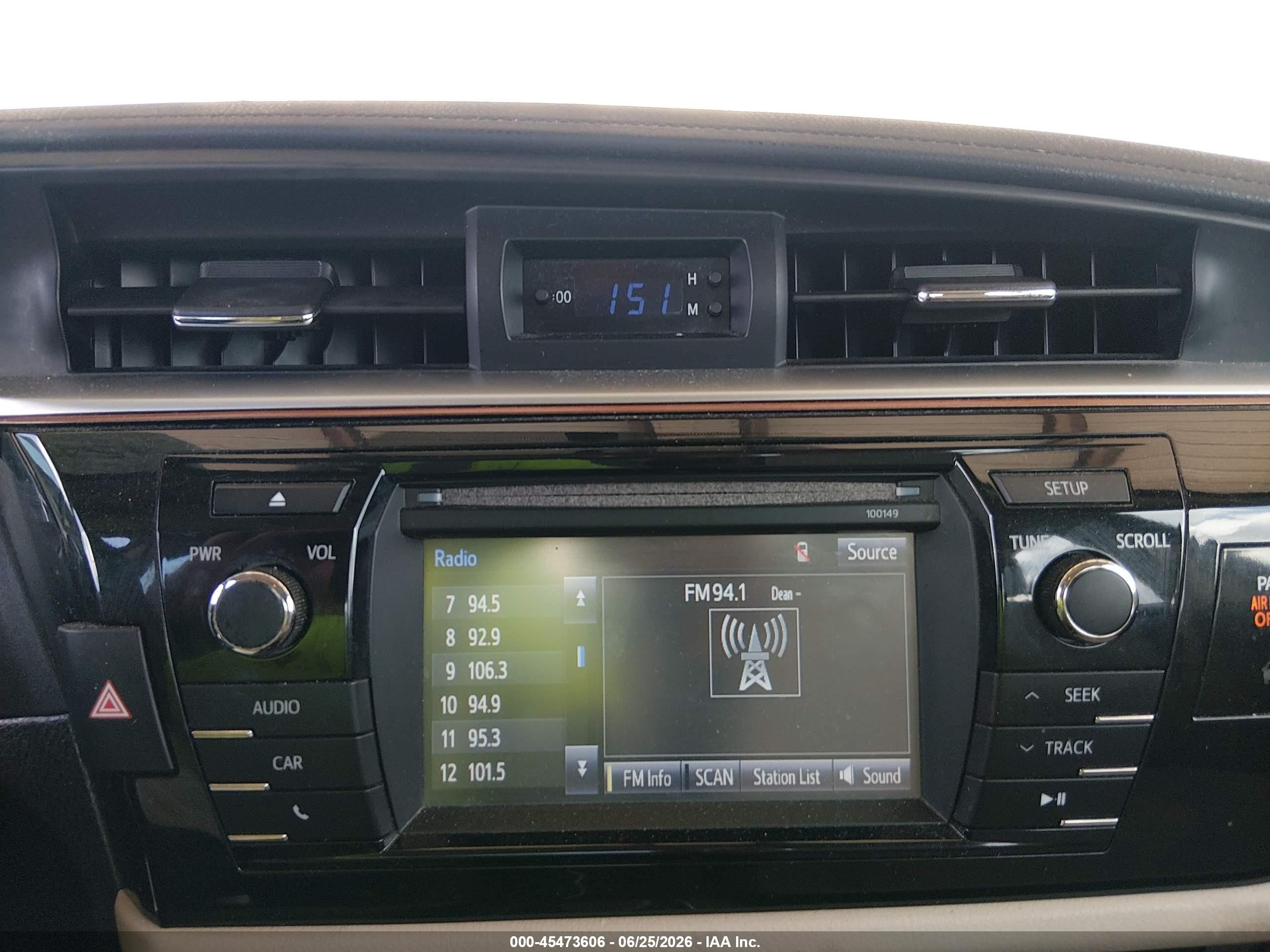 2015 Toyota Corolla Le Green vin: 2T1BURHE4FC309924