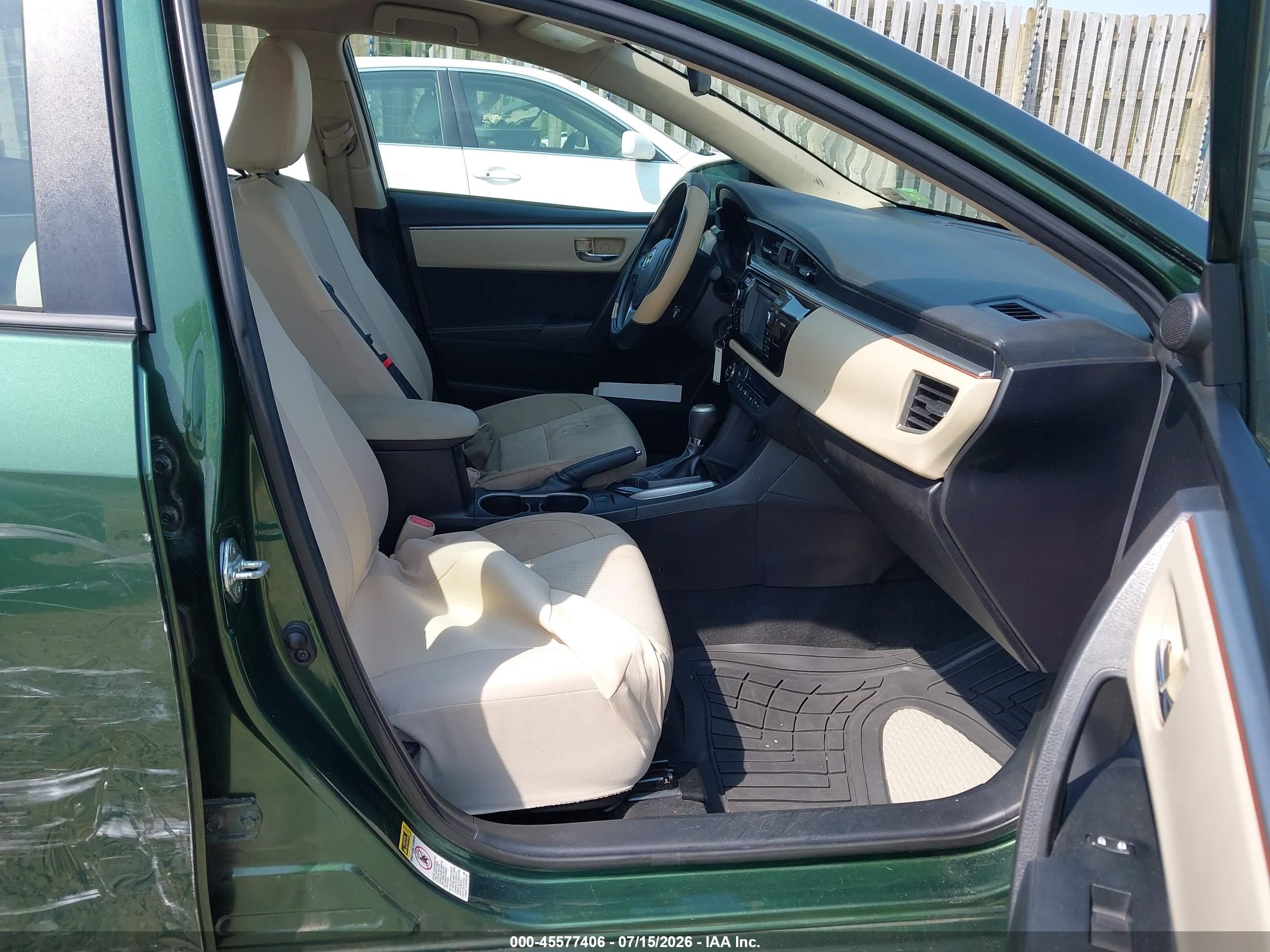2015 Toyota Corolla Le Green vin: 2T1BURHE4FC321412