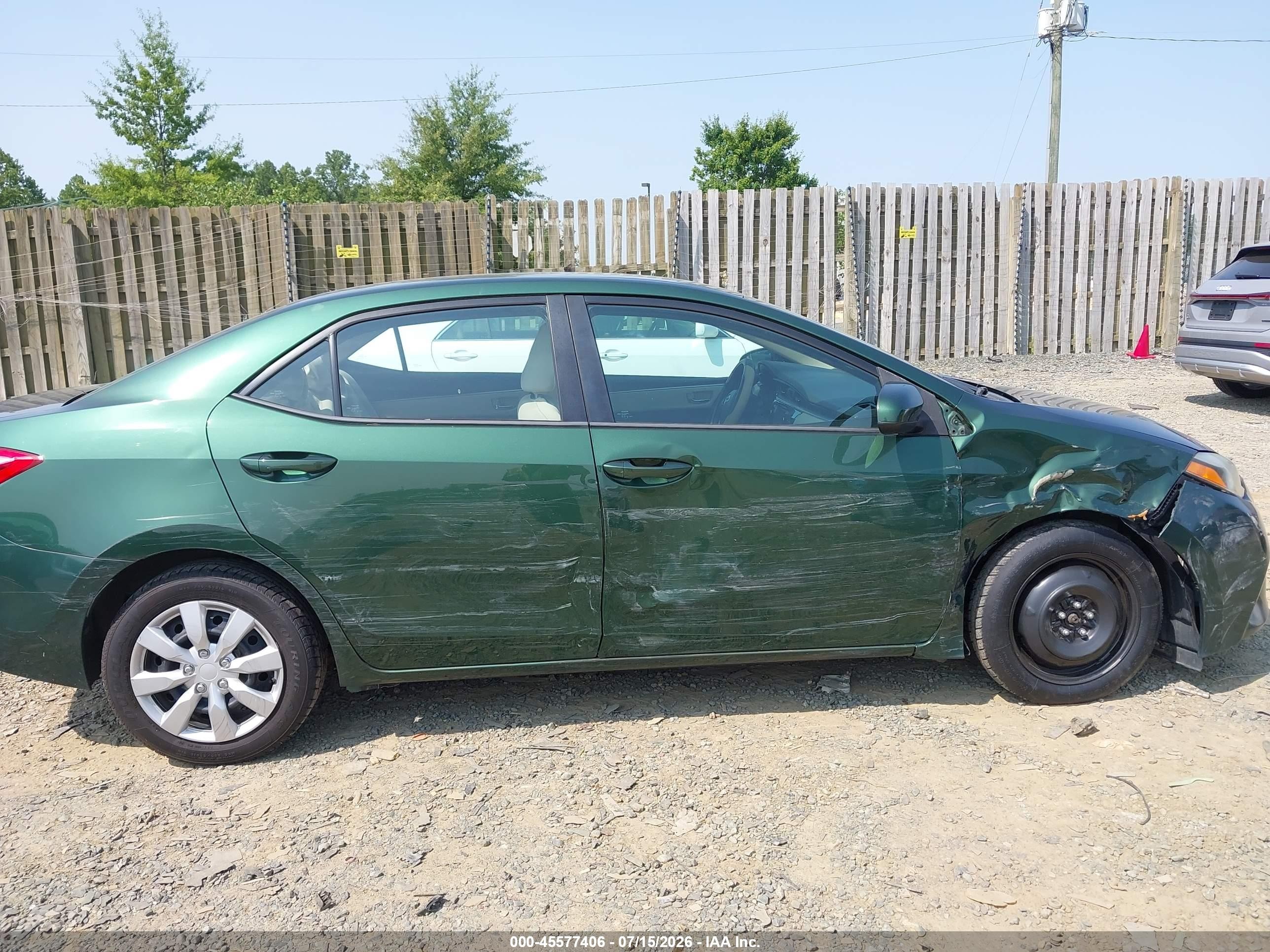 2015 Toyota Corolla Le Green vin: 2T1BURHE4FC321412