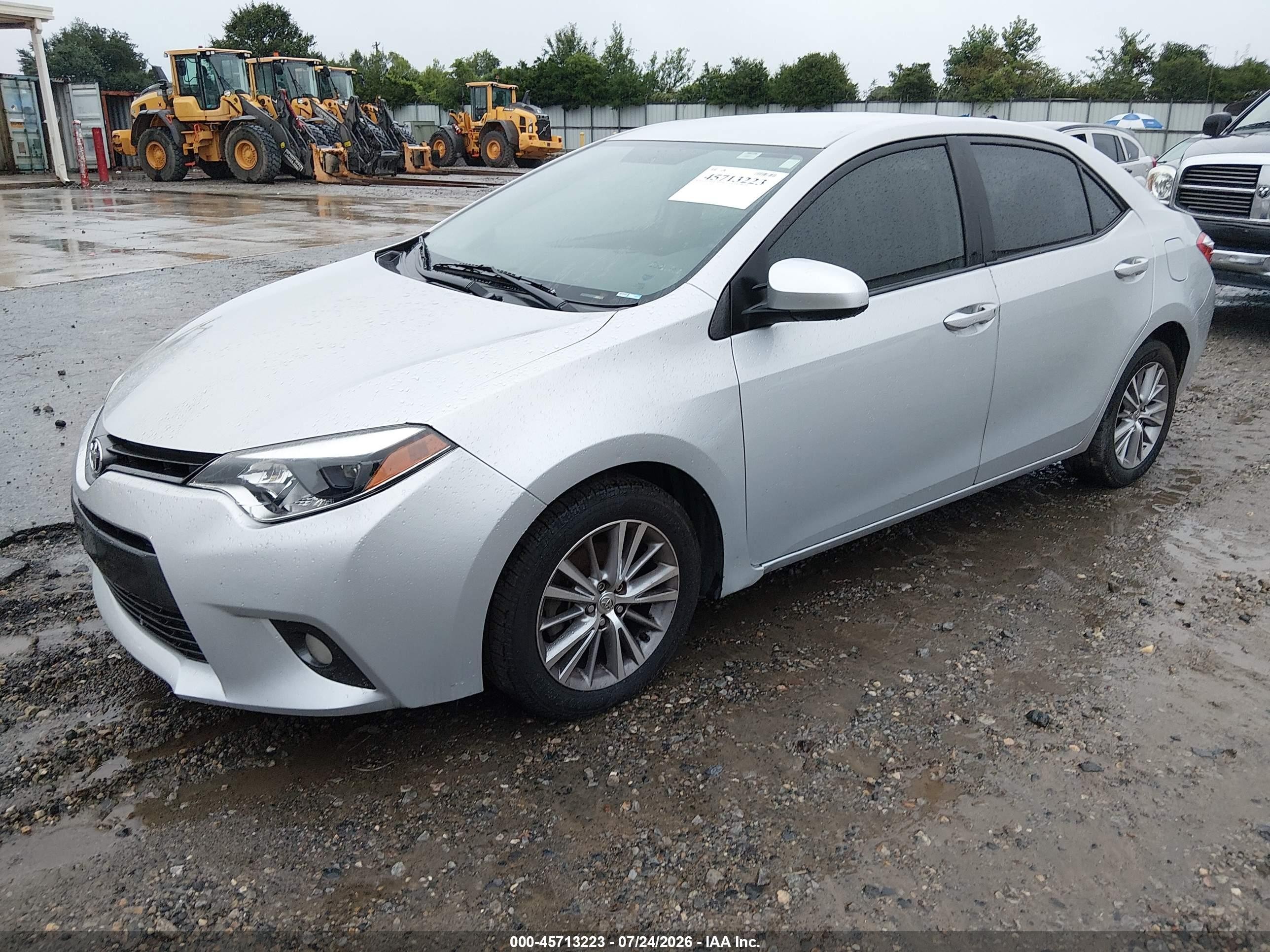 2015 Toyota Corolla Le Plus White vin: 2T1BURHE4FC321832