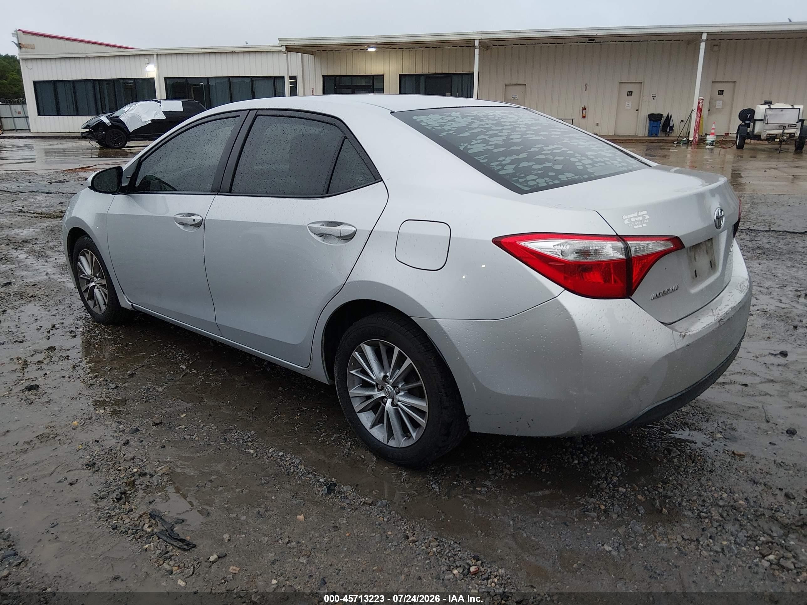 2015 Toyota Corolla Le Plus White vin: 2T1BURHE4FC321832