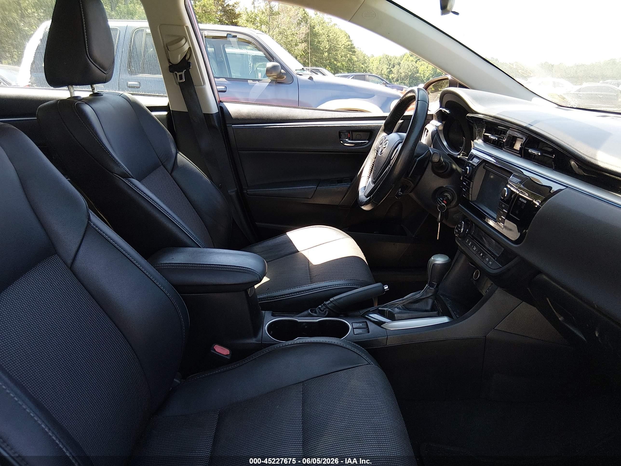 2015 Toyota Corolla S Red vin: 2T1BURHE4FC334905