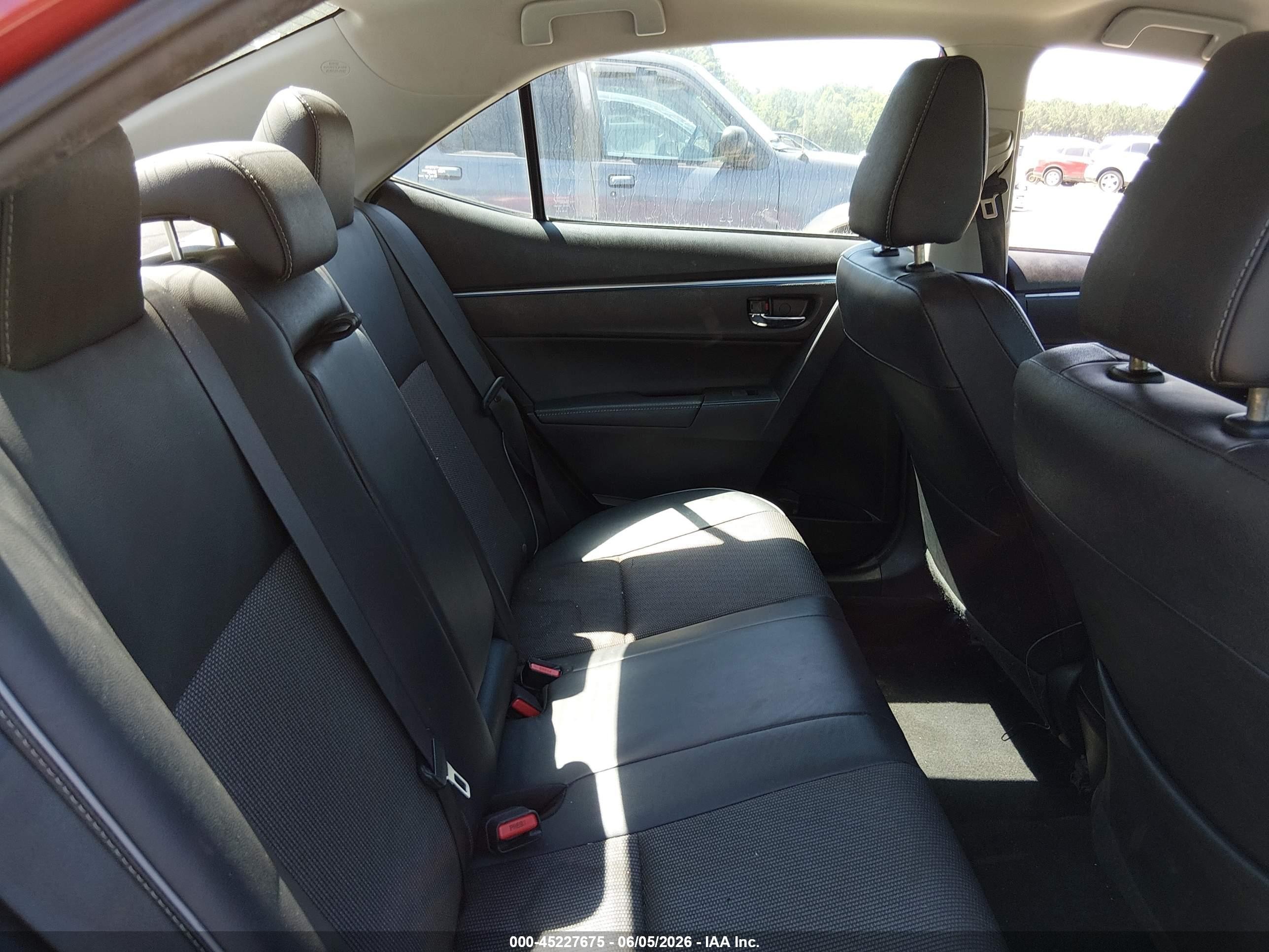 2015 Toyota Corolla S Red vin: 2T1BURHE4FC334905
