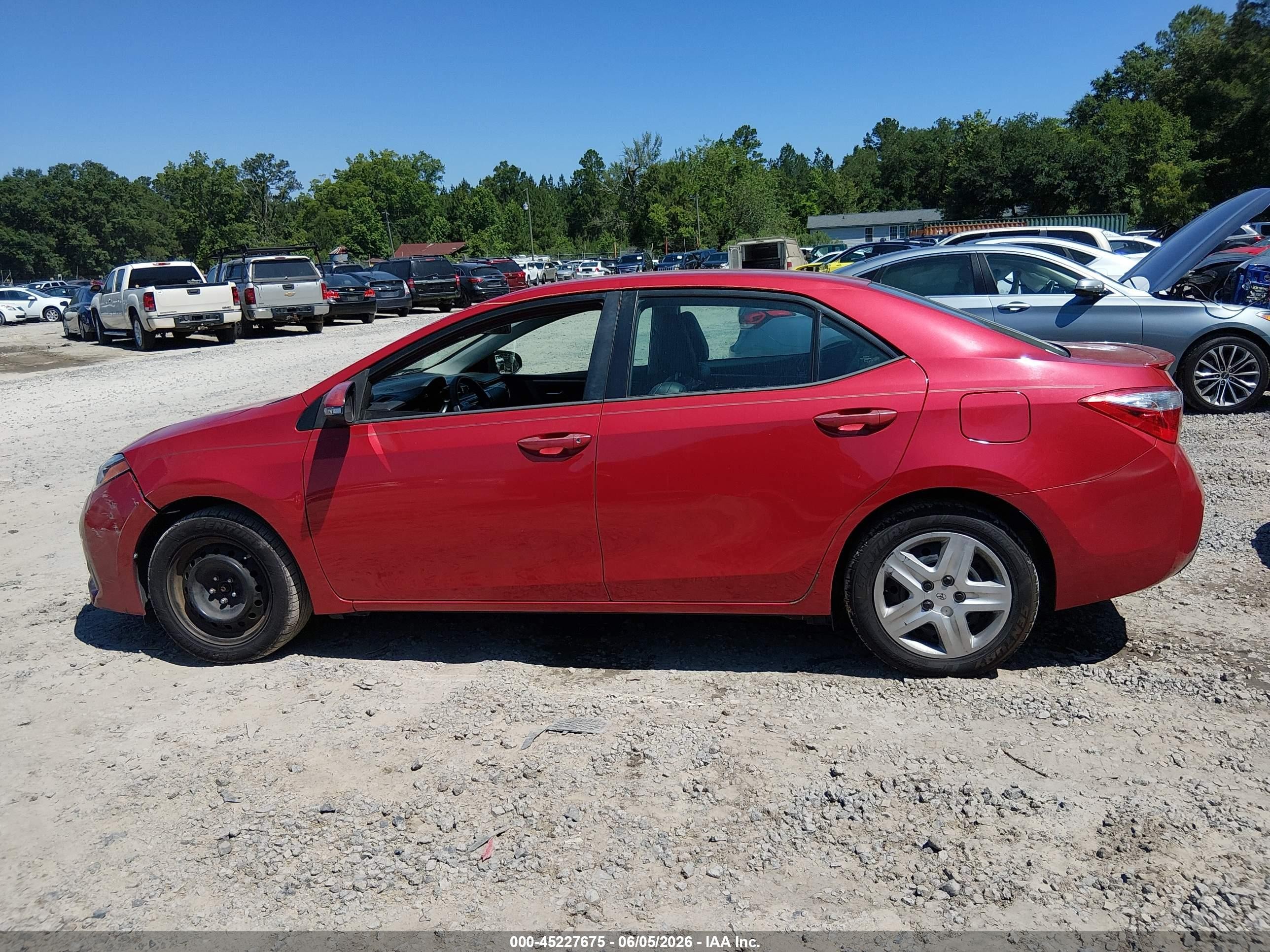 2015 Toyota Corolla S Red vin: 2T1BURHE4FC334905