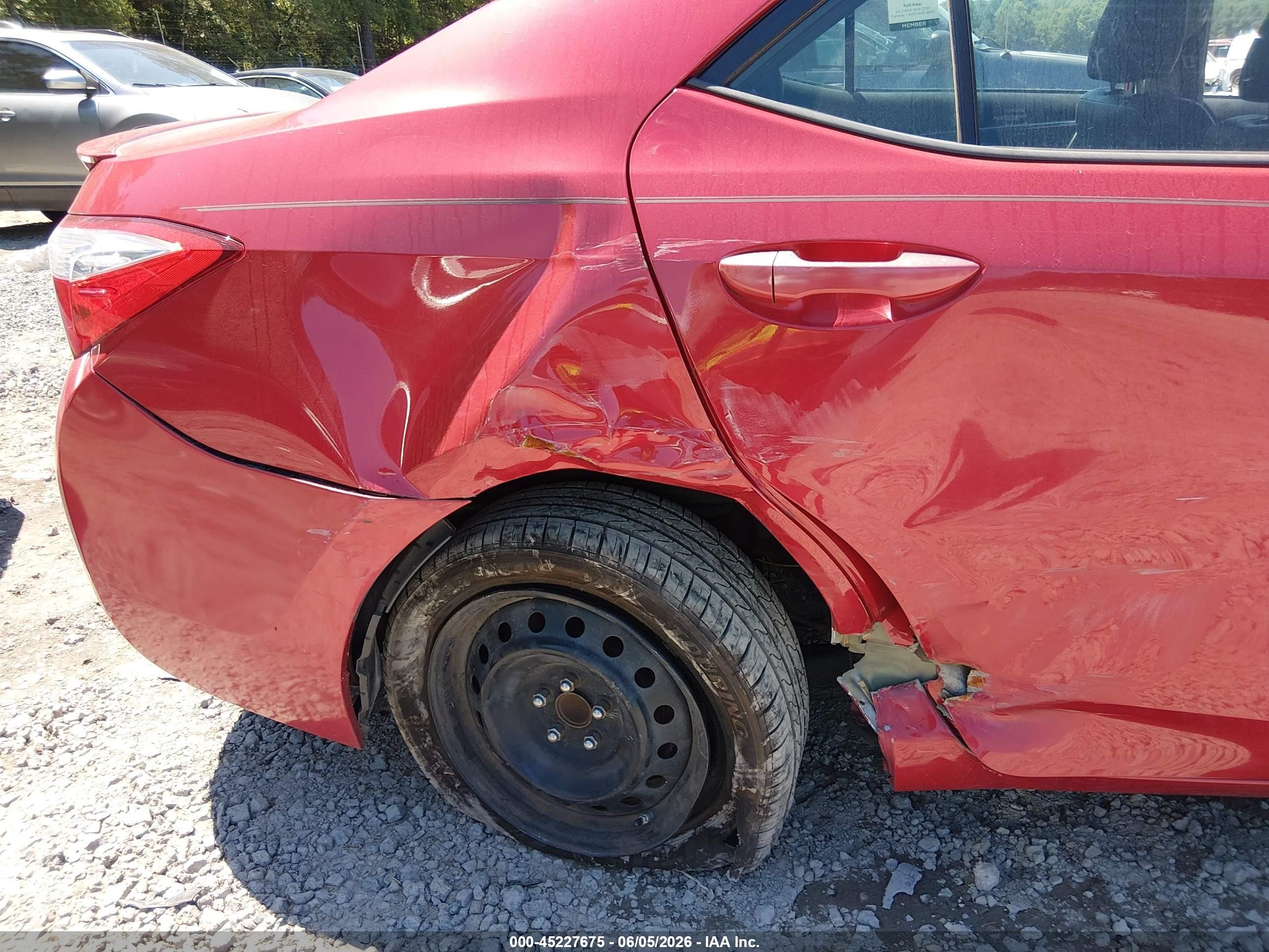 2015 Toyota Corolla S Red vin: 2T1BURHE4FC334905