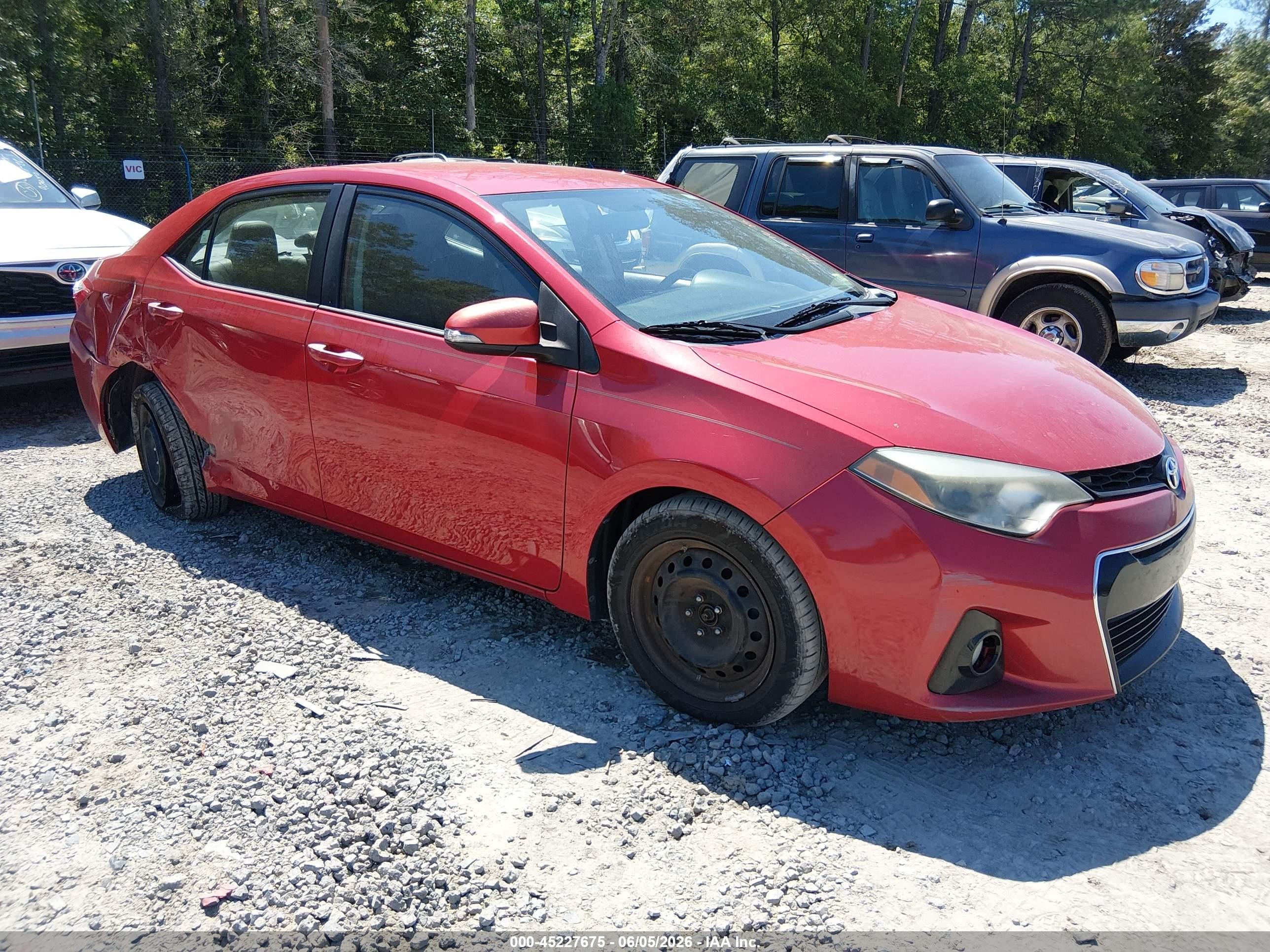 2015 Toyota Corolla S Red vin: 2T1BURHE4FC334905