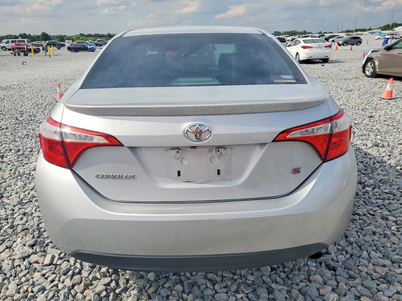 2015 Toyota Corolla S Plus Серебряный vin: 2T1BURHE4FC350876