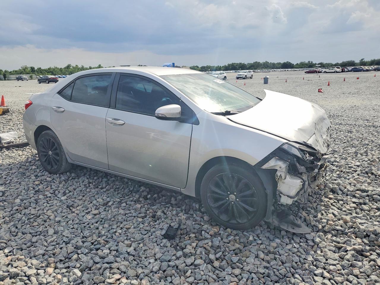 2015 Toyota Corolla S Plus Серебряный vin: 2T1BURHE4FC350876