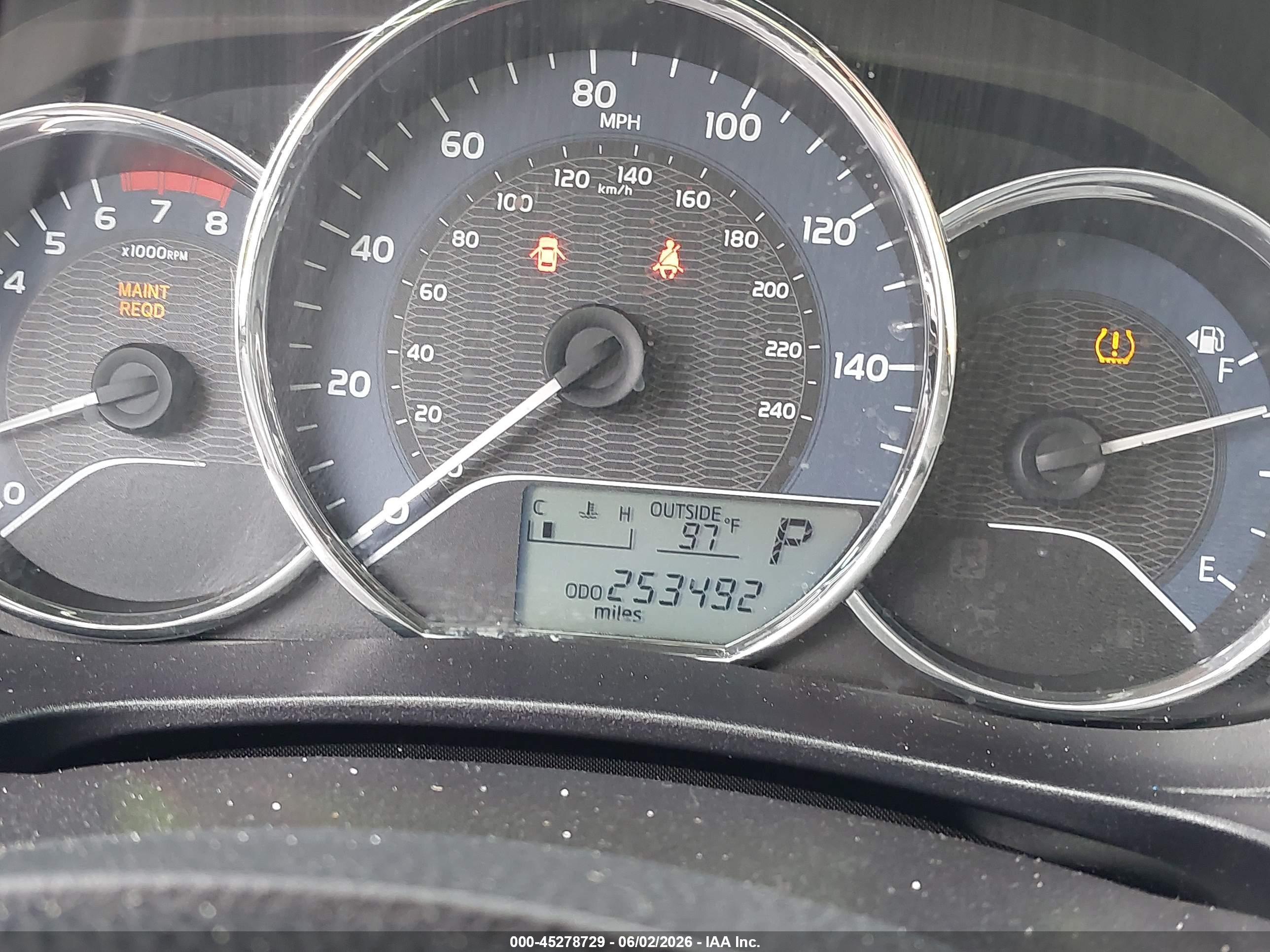 2015 Toyota Corolla Le Красный vin: 2T1BURHE4FC361389
